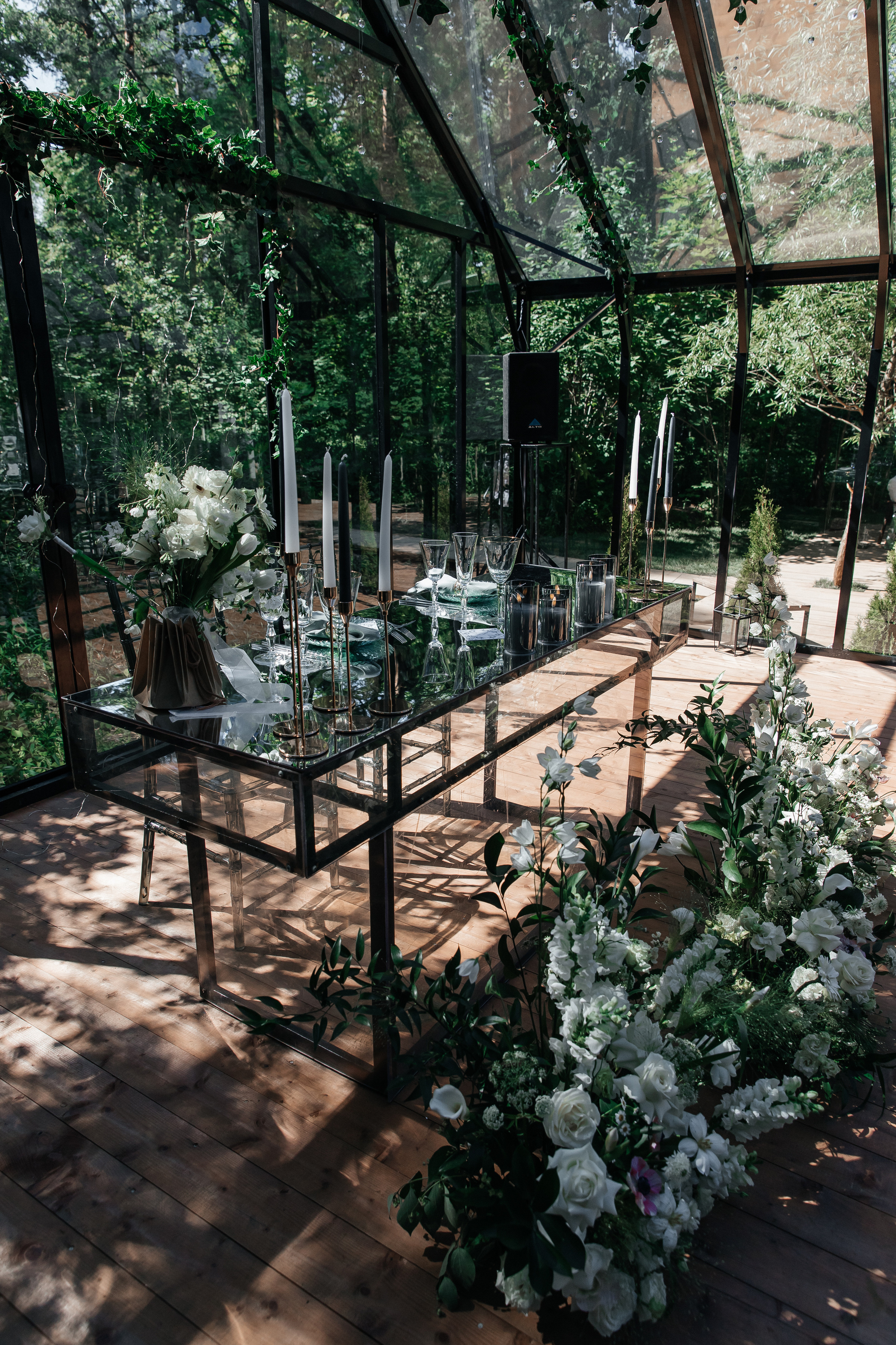 Свадьба в оранжерее