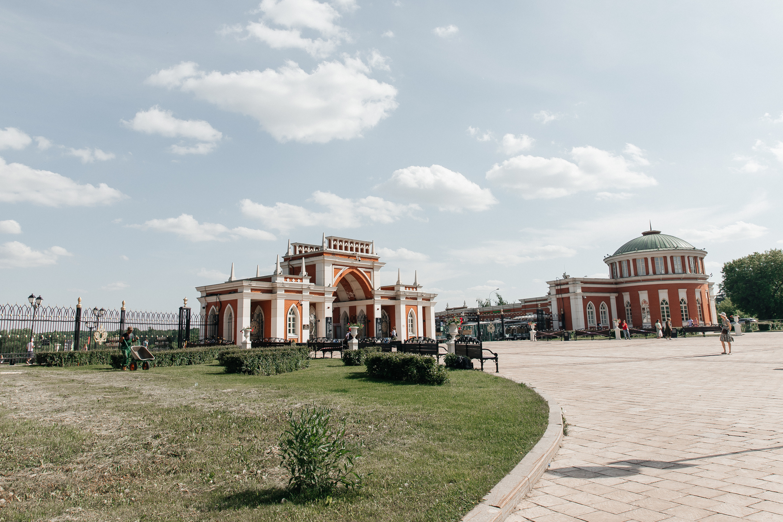 Свадьба в Царицыно. Свадебный фотограф в Москве Элина Ларченкова. Фото, которые цепляют