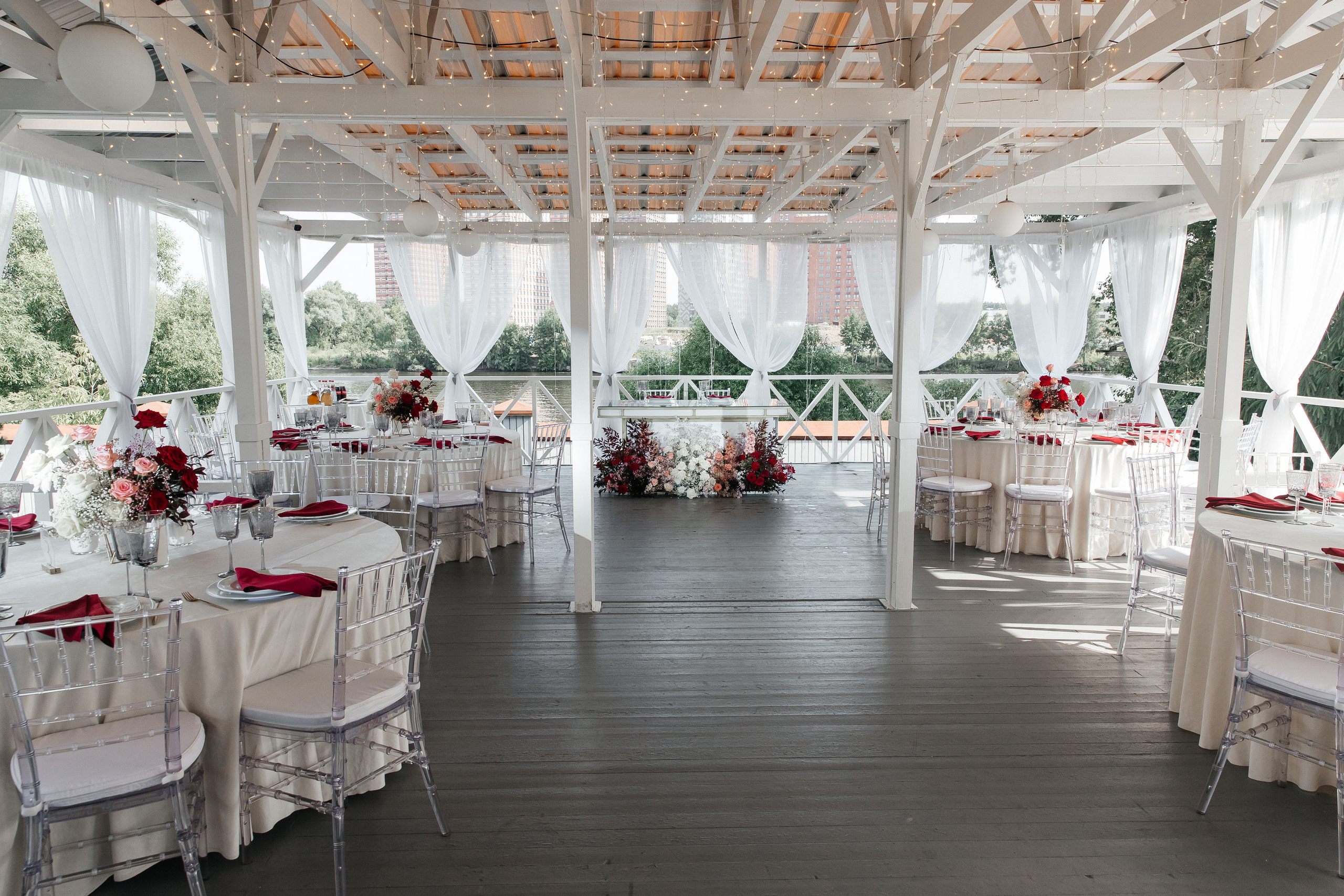 Backstage со свадьбы в загородном ресторане Chez Vero le Club. Свадебный фотограф в Москве Элина Ларченкова. Фото, которые цепляют