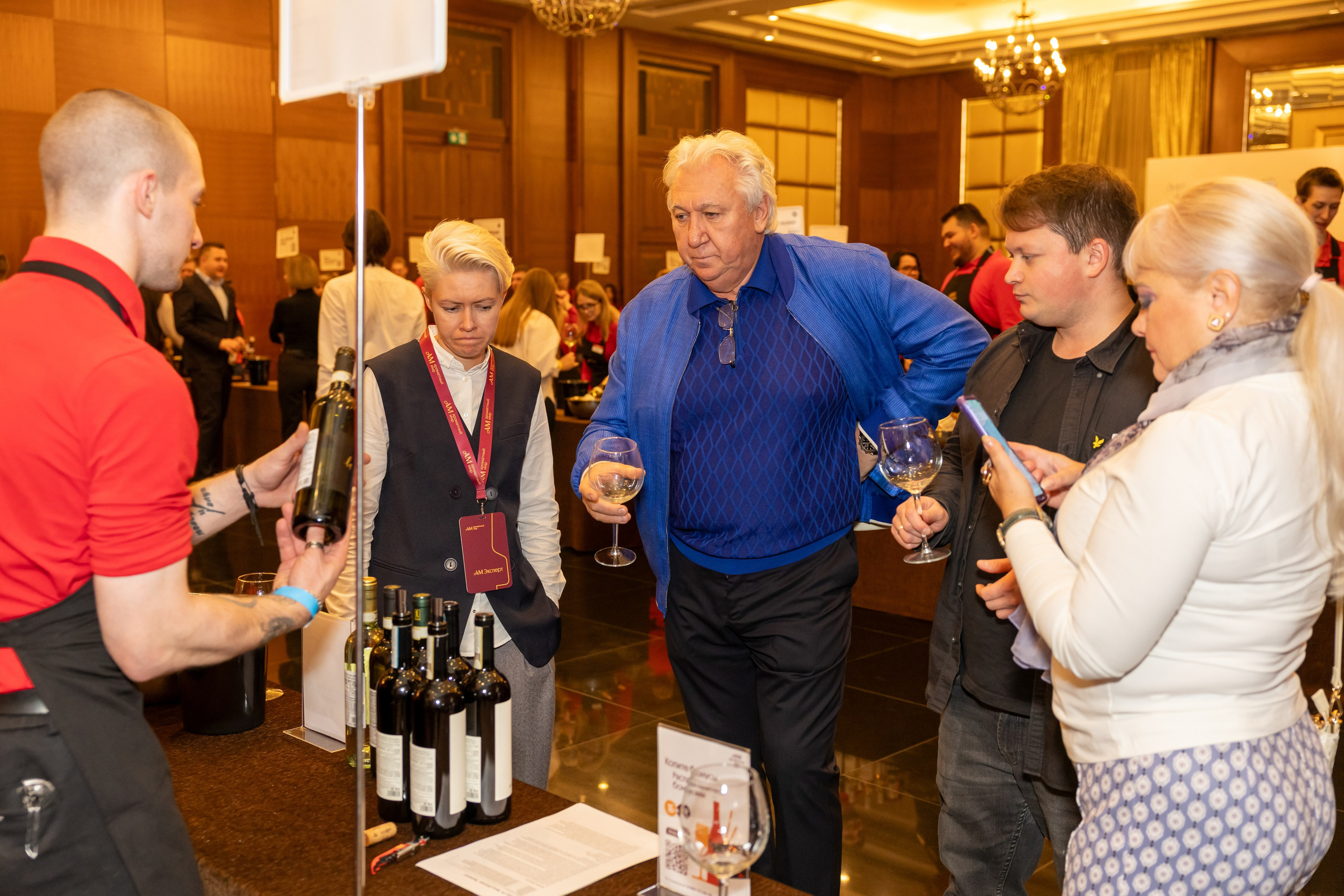 Репортажная фото- и видеосъемка Винного салона «Ароматный мир» в СПб