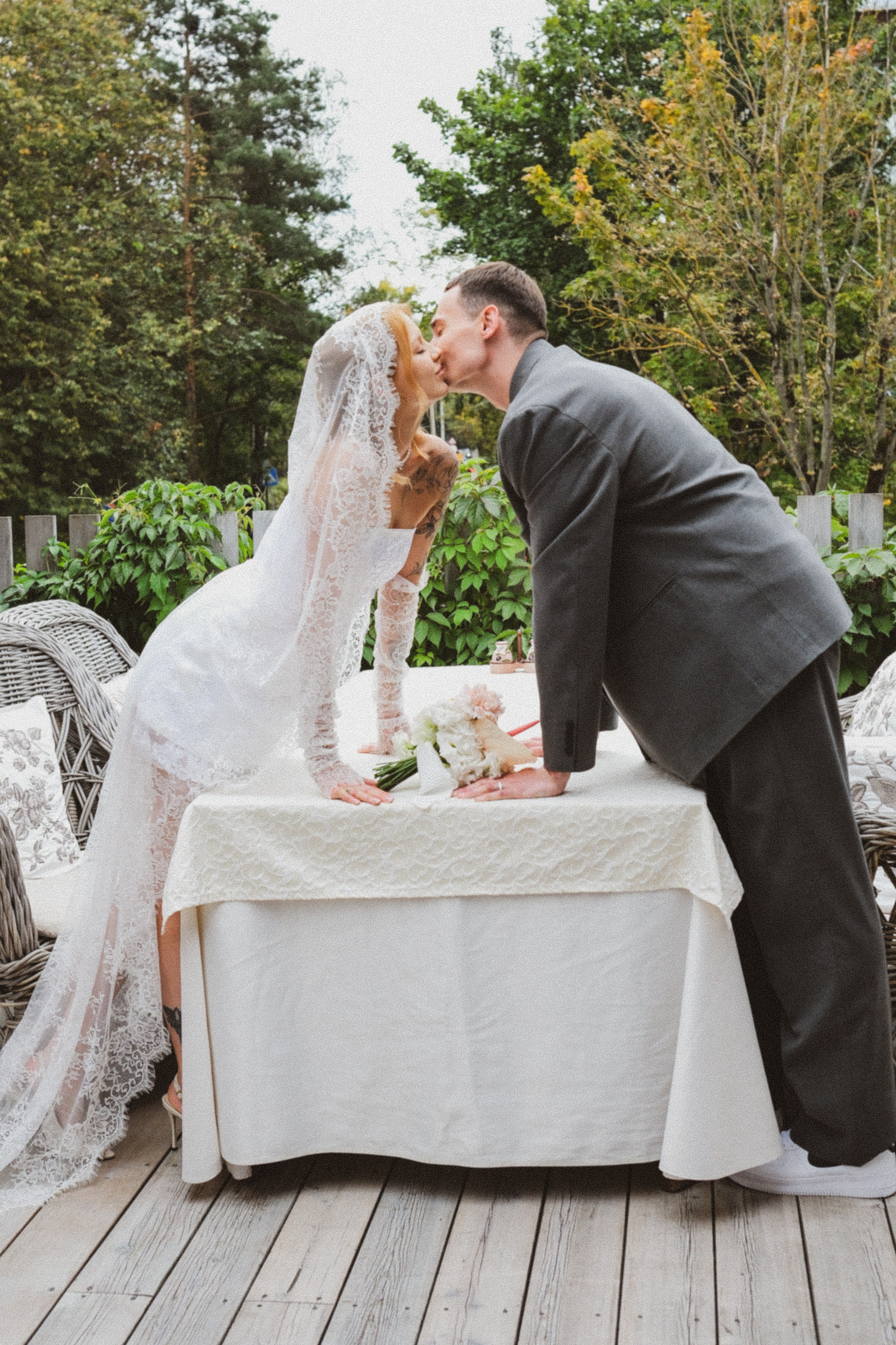 свадебная фотография, фотограф на свадьбу, роспись, свадьба, свадебное платье, свадьба для двоих, свадебное агентство, утро невесты, выездная церемония, жених и невеста, камерная свадьба, свадебный торт, свадьба 2026