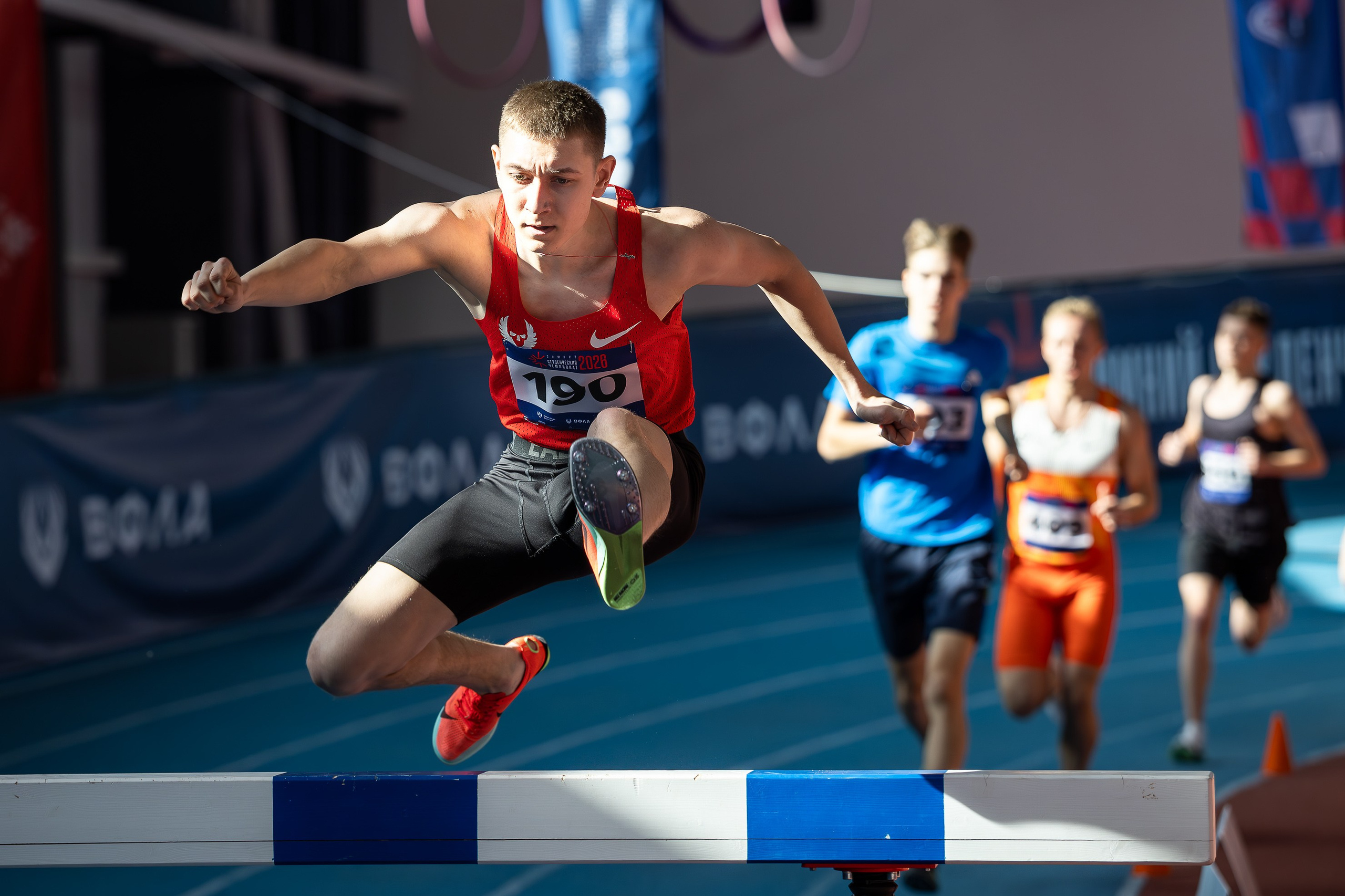 Всероссийские соревнования среди студентов по легкой атлетике в помещении — Зимний студенческий чемпионат 2026. Свадебная фотосъёмка в Москве, Туле
