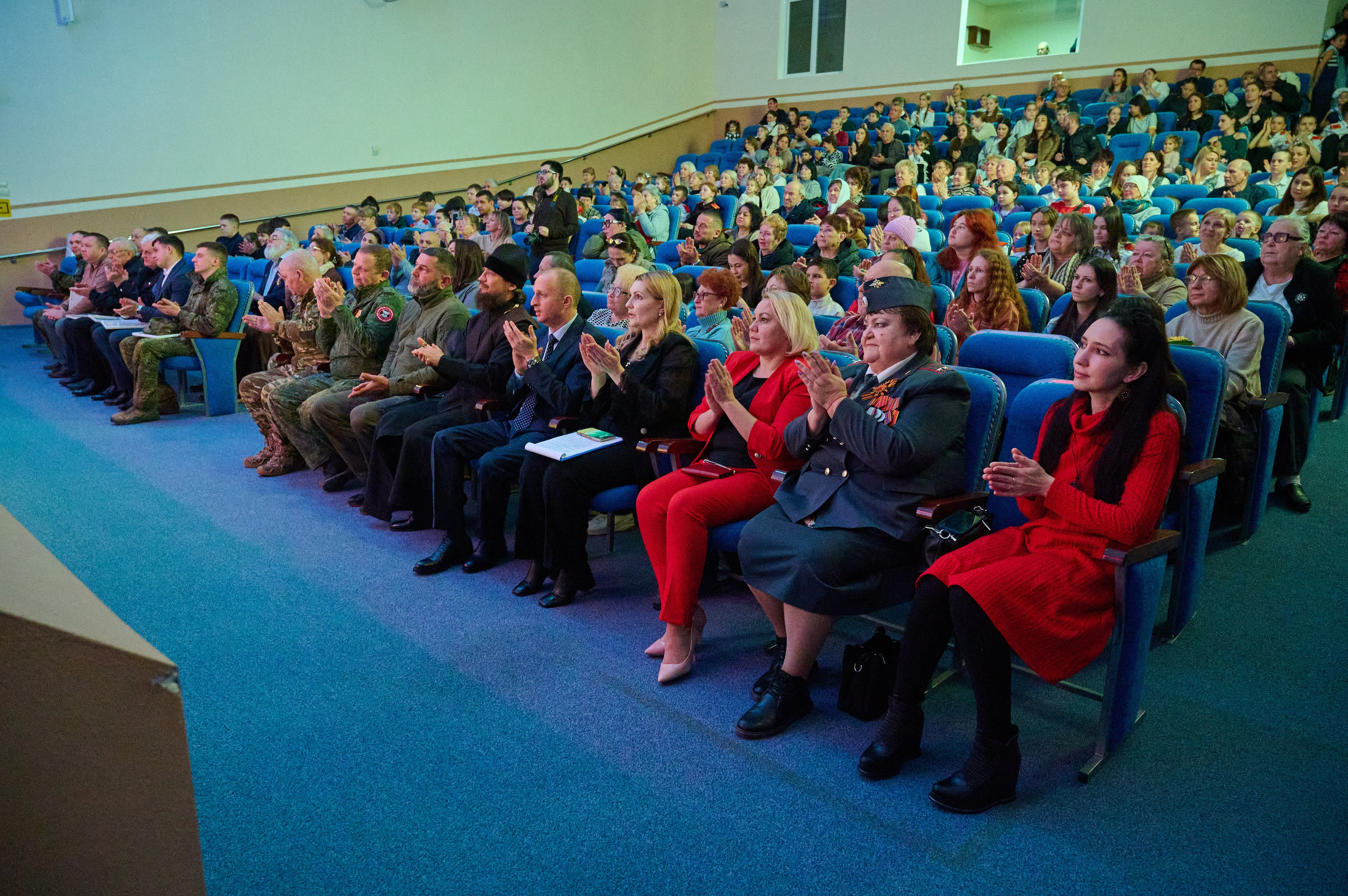 Дк Марьина Роща 23 февраля. Жизнь курорта Кабардинка в фотографиях