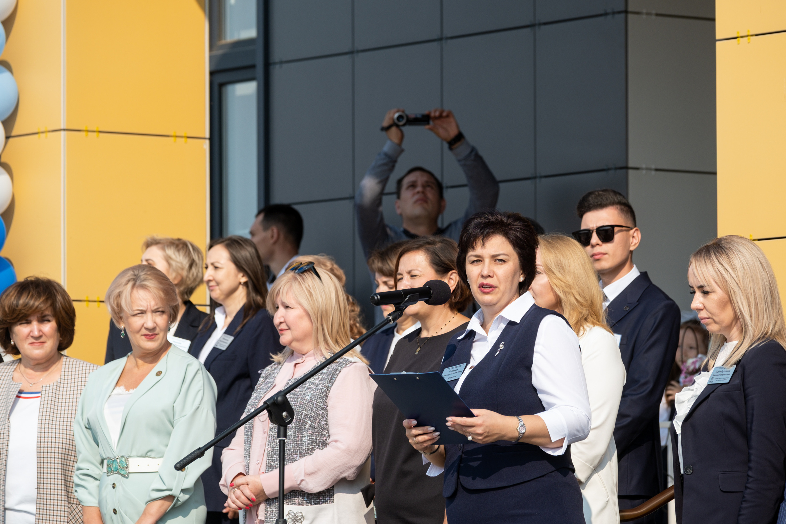 1 сентября в лицее № 187. Репортажный фотограф в Казани Павел Серпокрылов