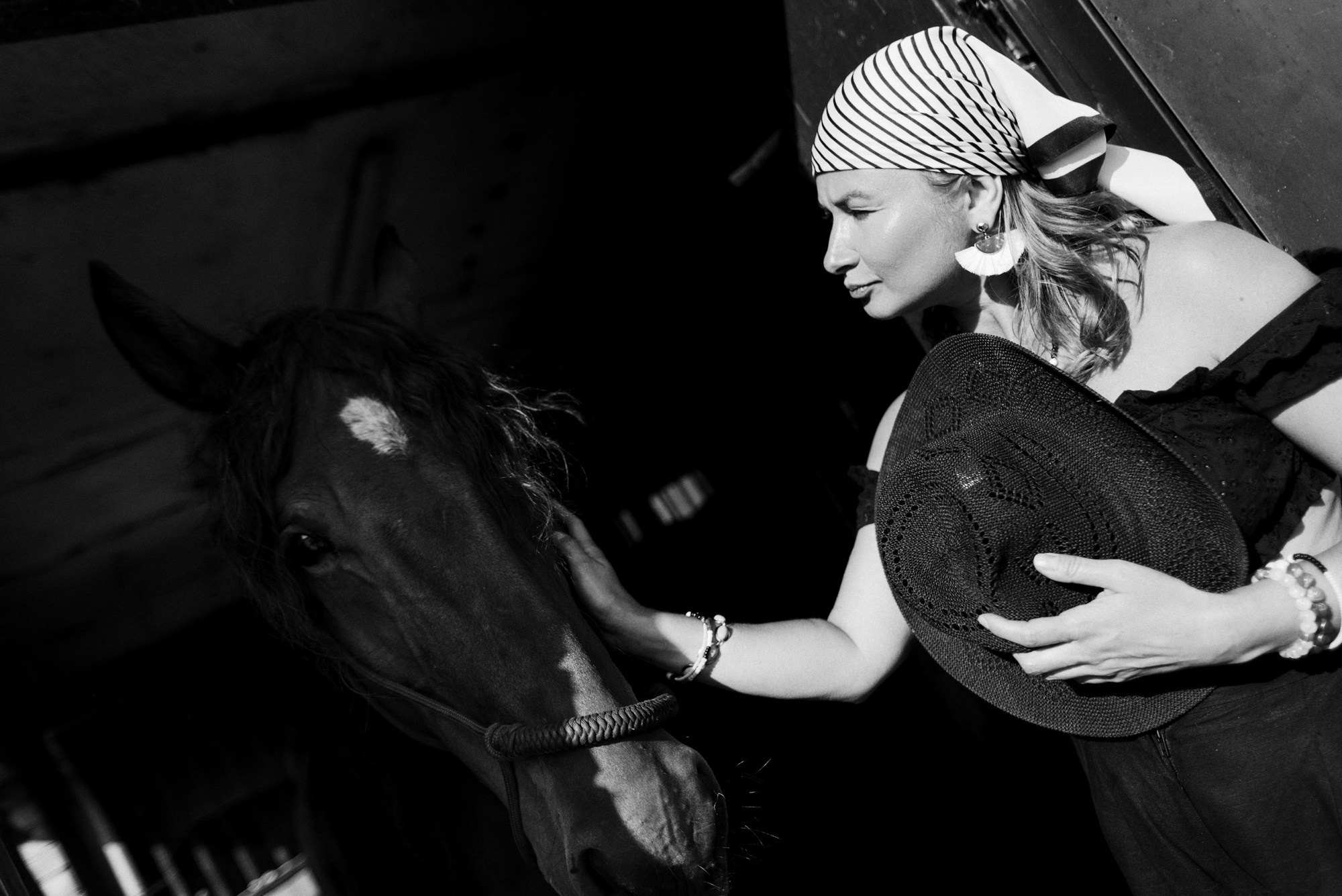 Фотопроект Женя, женский портрет в Тюмени. Портретный фотограф Тюмень Дарья Мустафина