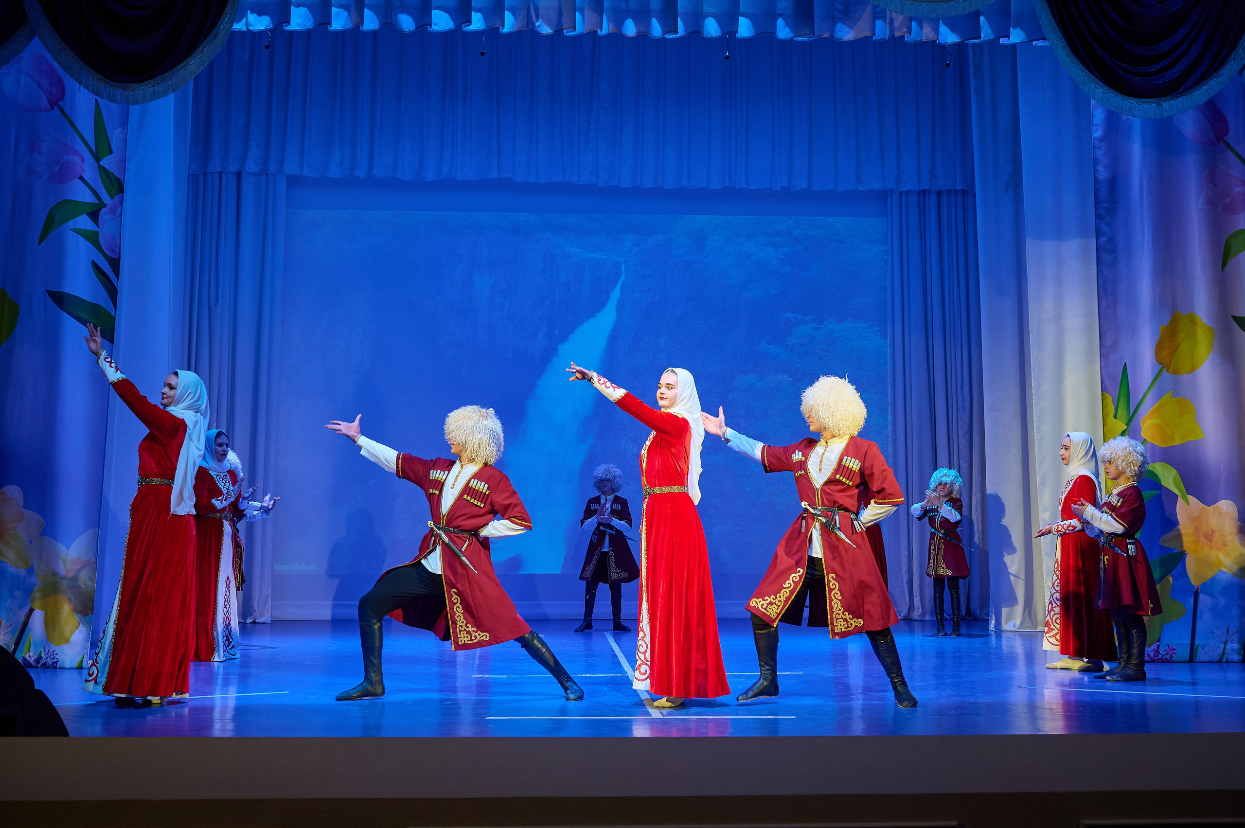 8 марта Марьина роща. Жизнь курорта Кабардинка в фотографиях