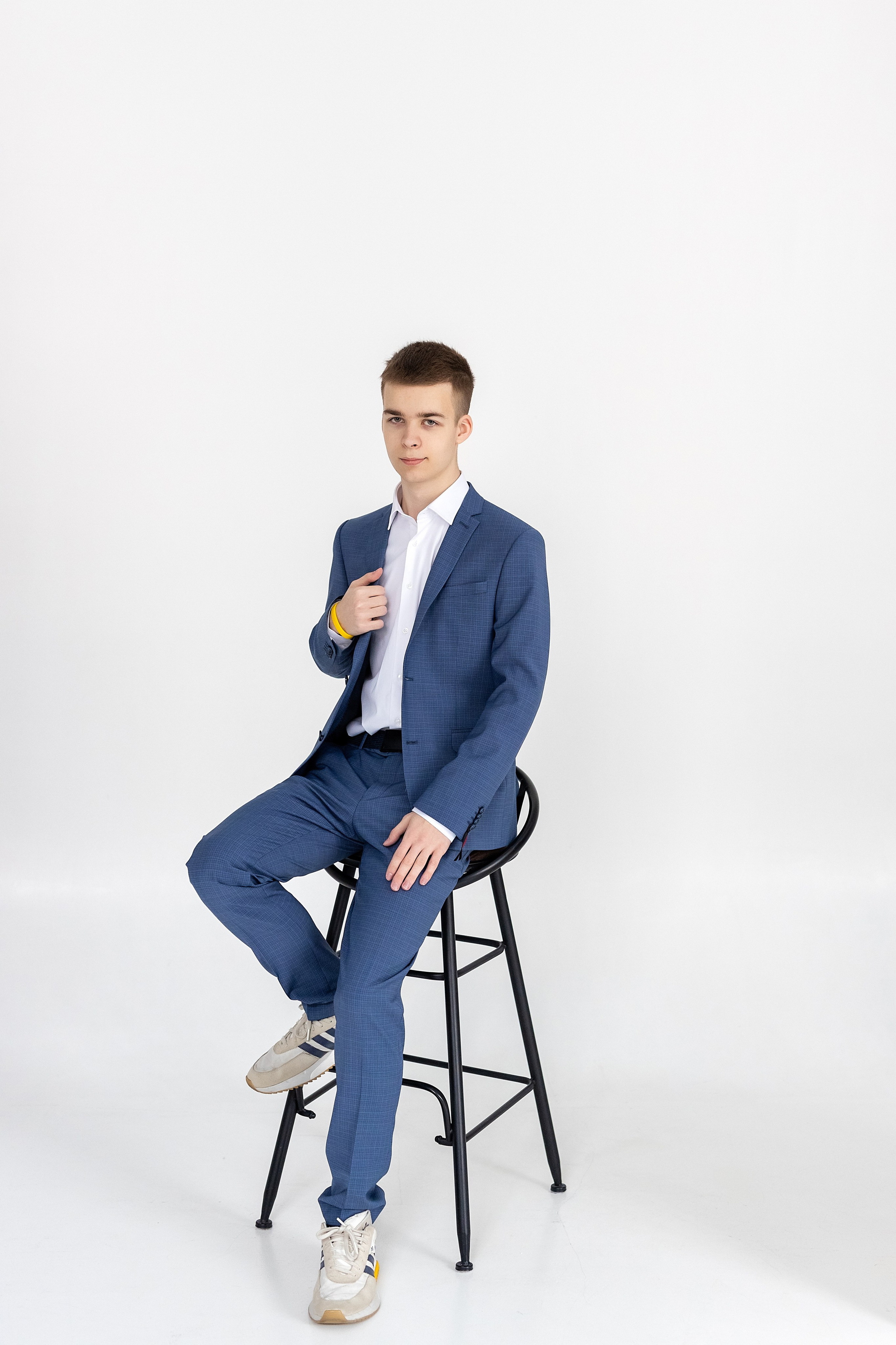 Выпускной альбом Владивосток 11 класс. Стильный выпускной альбом Владивосток фотограф Вероника Мигачева