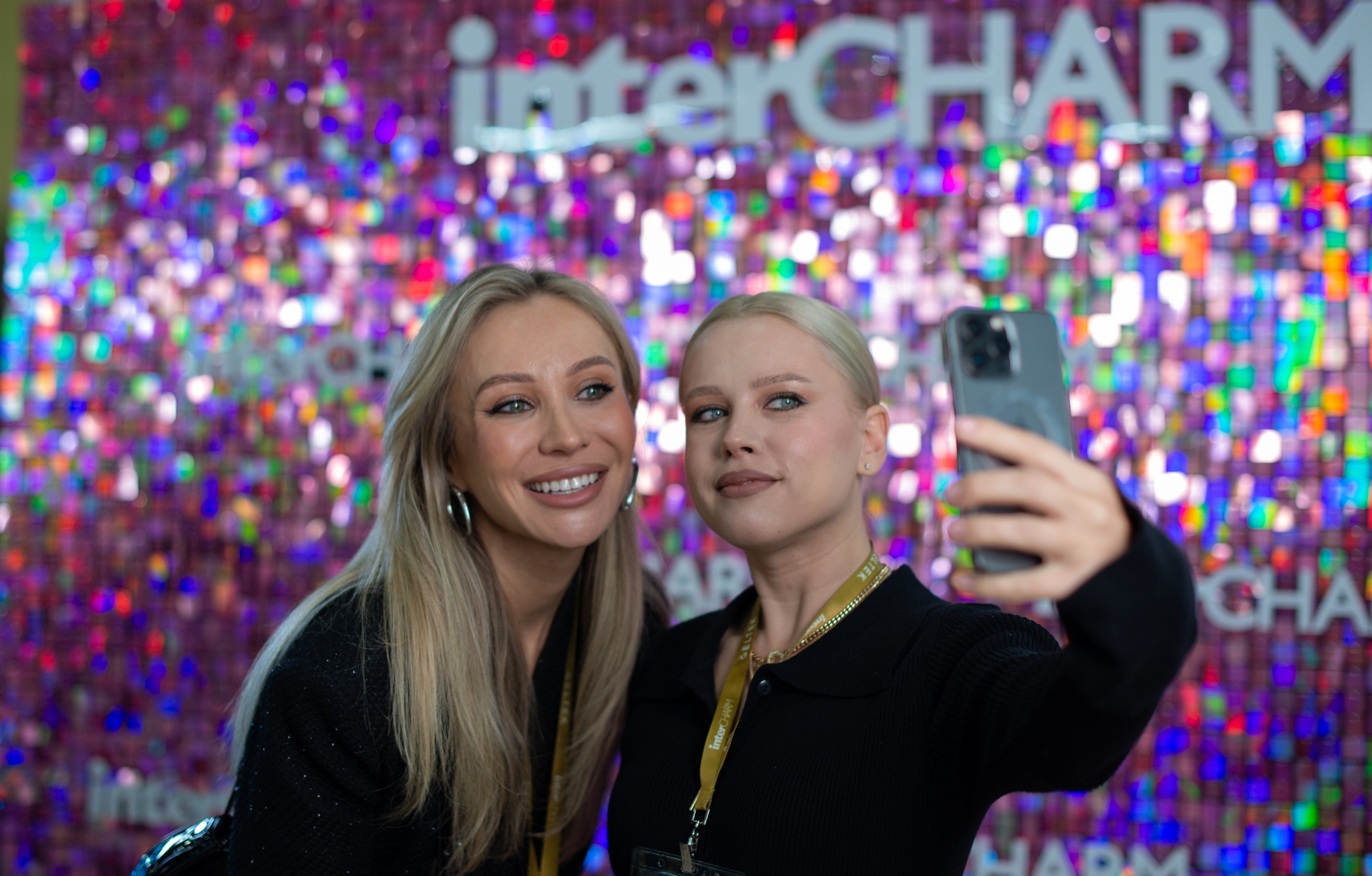 InterCHARM 2025 осень. Victoria Radjevna Репортажный Фотограф — Видеограф Москва • Санкт-Петербург