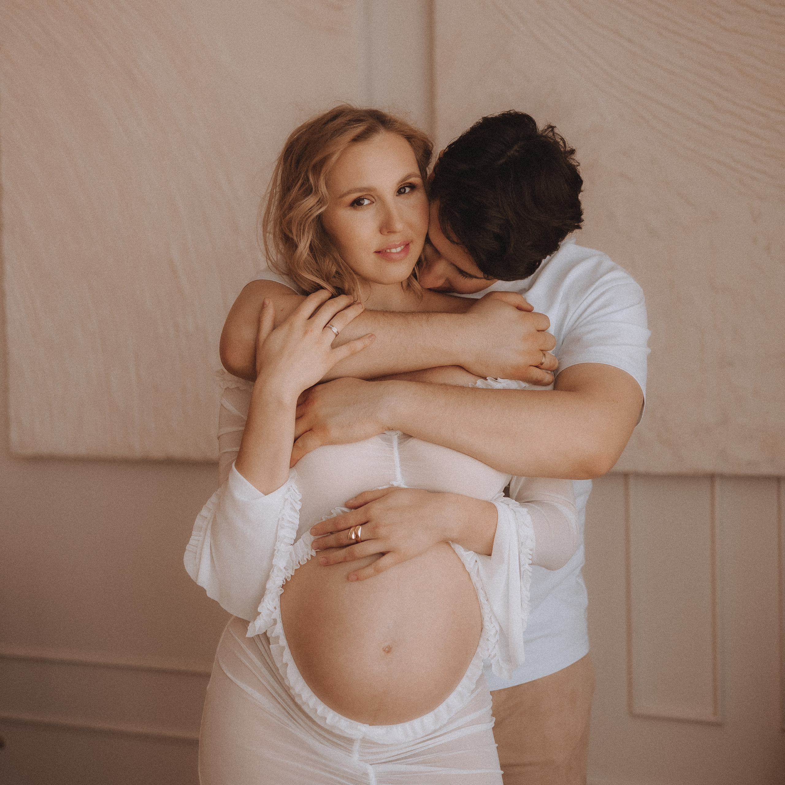 Фотосессия беременных в Москве в студиии