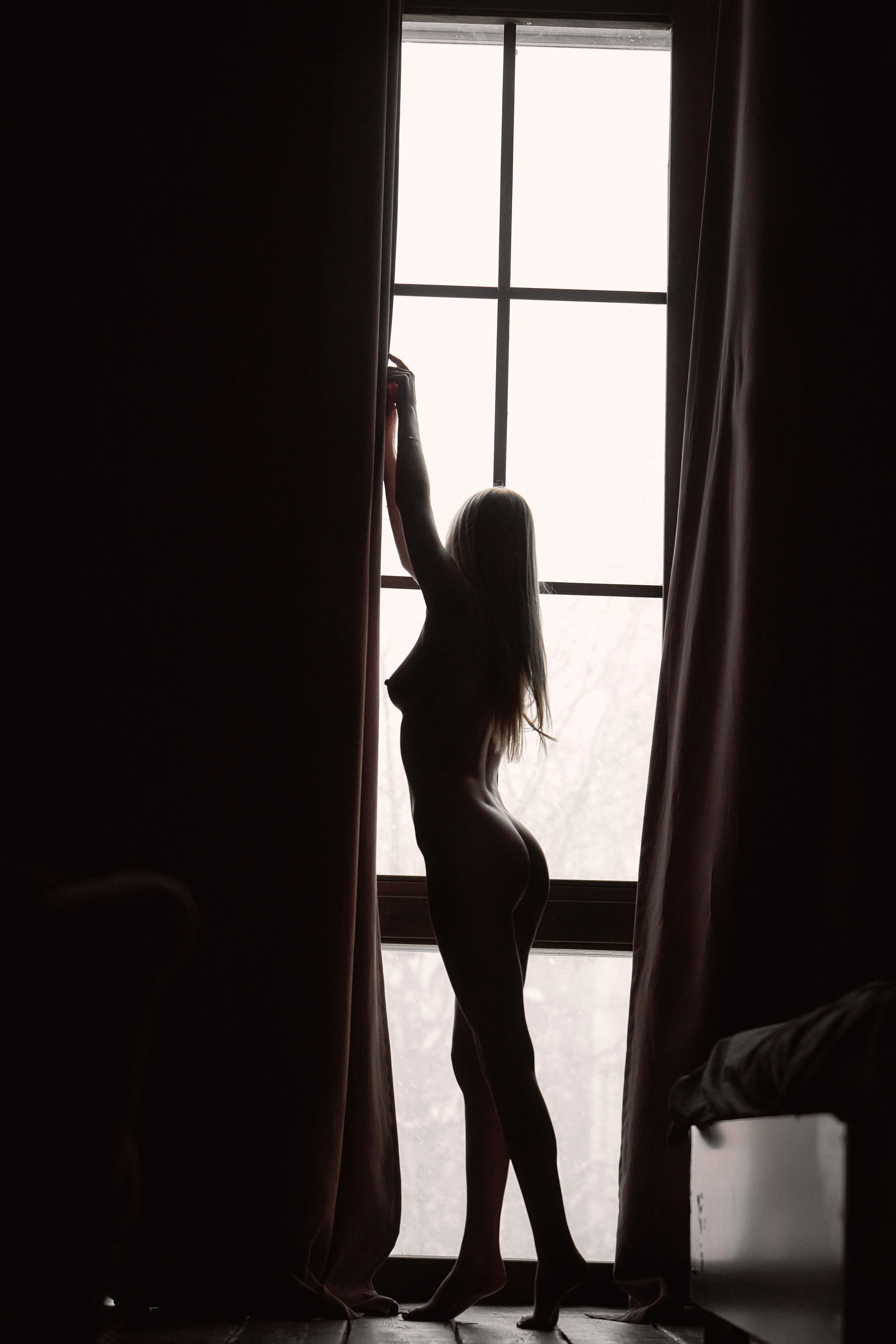 Ню фотограф Евгений Опарин. Фотосессия в студии Space, Москва