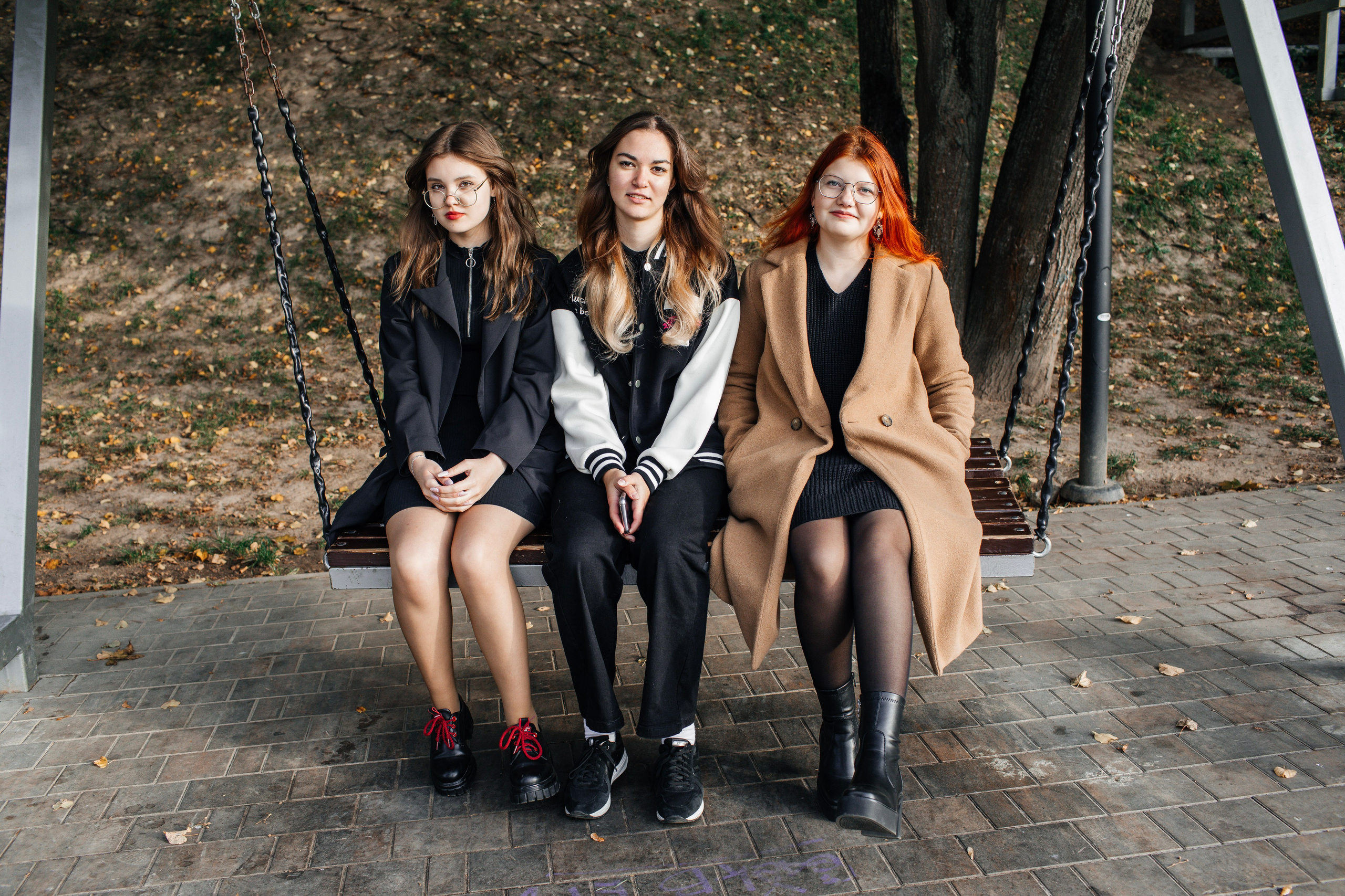 Фотосессия для выпускного альбома в парке Им. Талалихина. Выпускные альбомы в Подольске Москве и МО