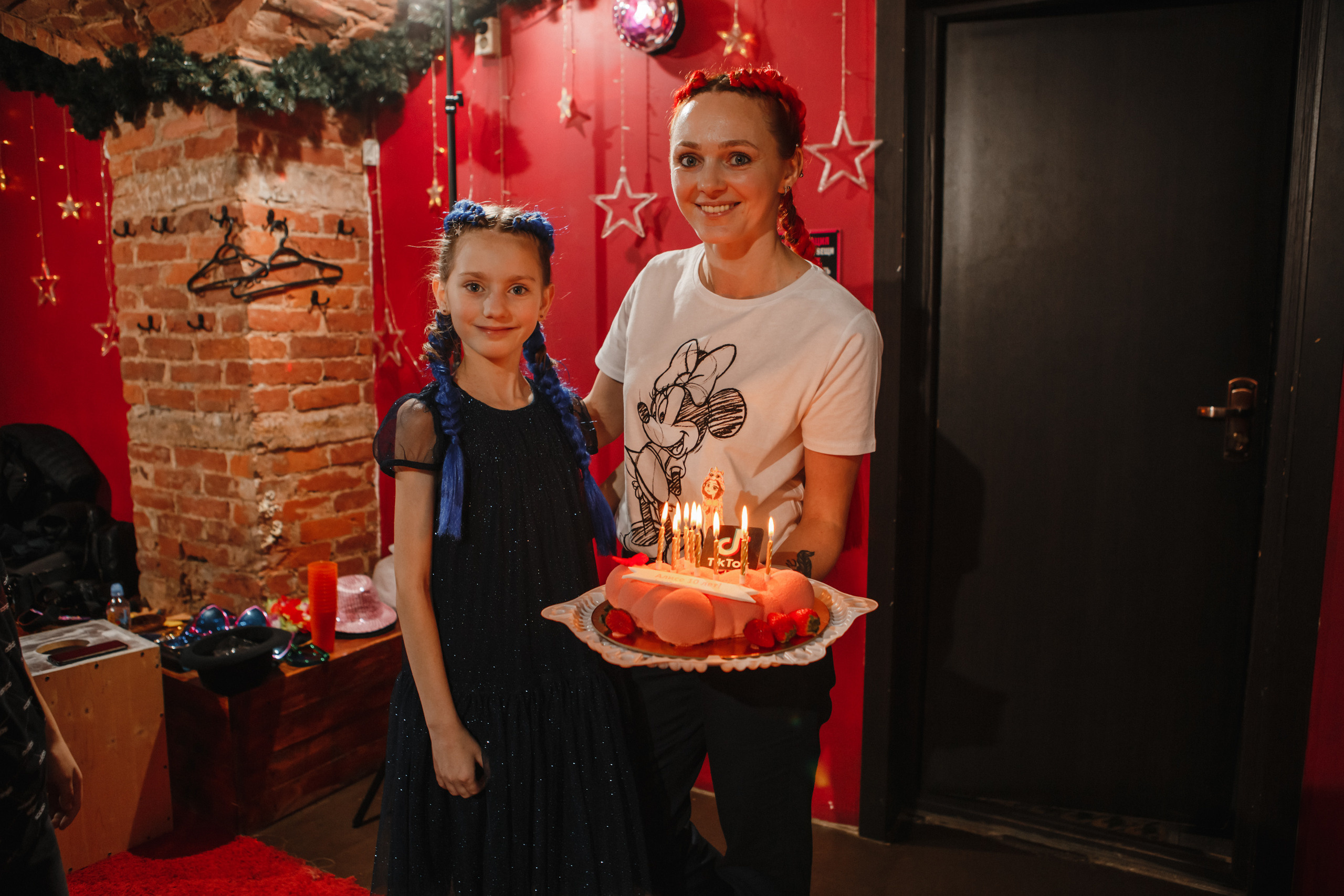 День рождения Алисы. Tik-Tok шоу. Galina and Nikita Bykovets, a wedding photographer and videographer duo in Germany