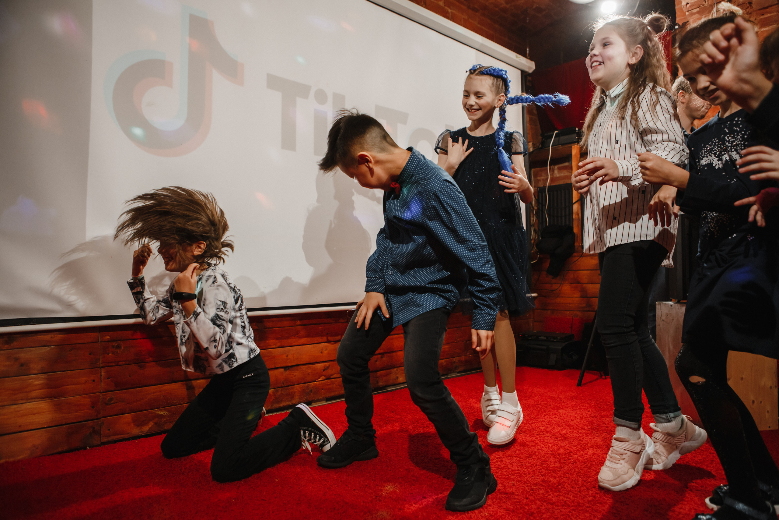 День рождения Алисы. Tik-Tok шоу. Galina and Nikita Bykovets, a wedding photographer and videographer duo in Germany