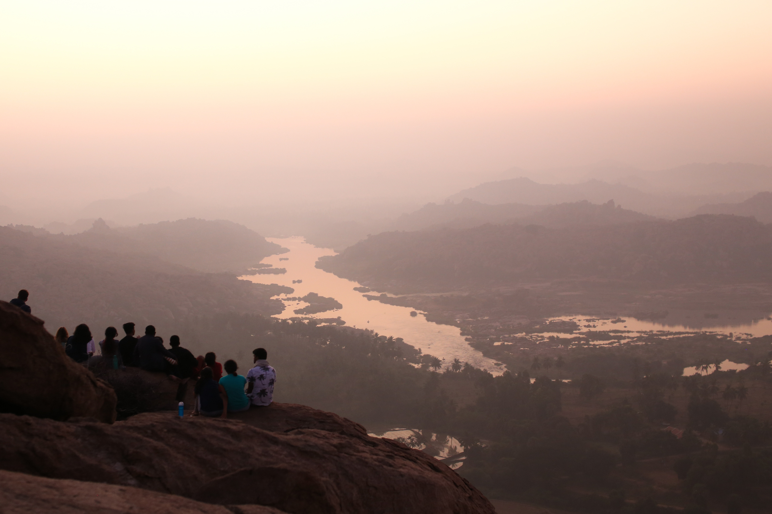 Хампи — деревня посреди руин Виджаянагара. Индия. Фотограф Юля Постнова