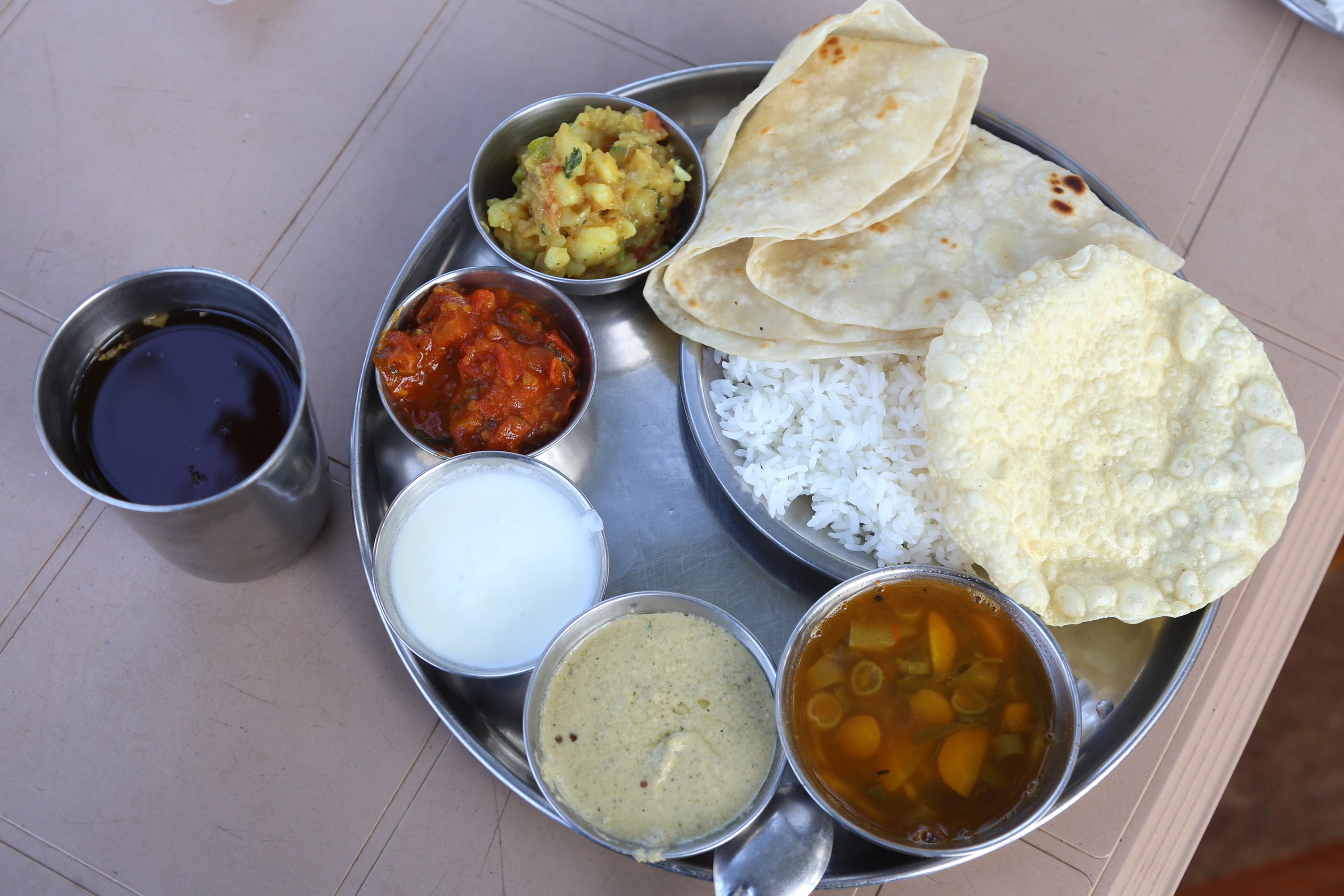 Хампи — деревня посреди руин Виджаянагара. Индия. Фотограф Юля Постнова