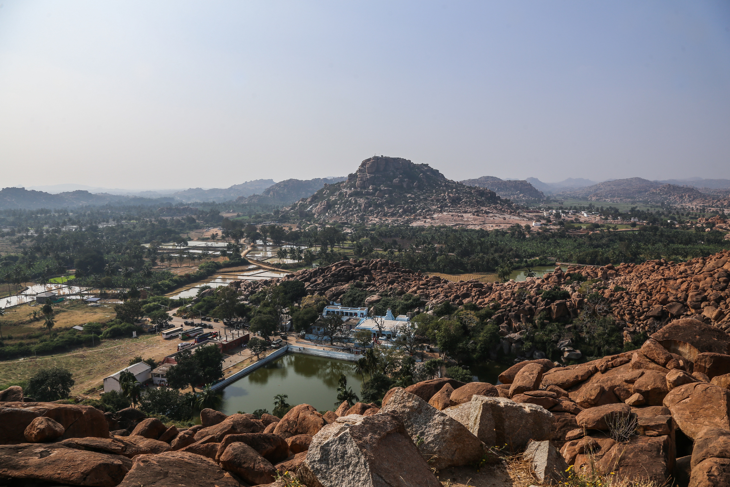Хампи — деревня посреди руин Виджаянагара. Индия. Фотограф Юля Постнова