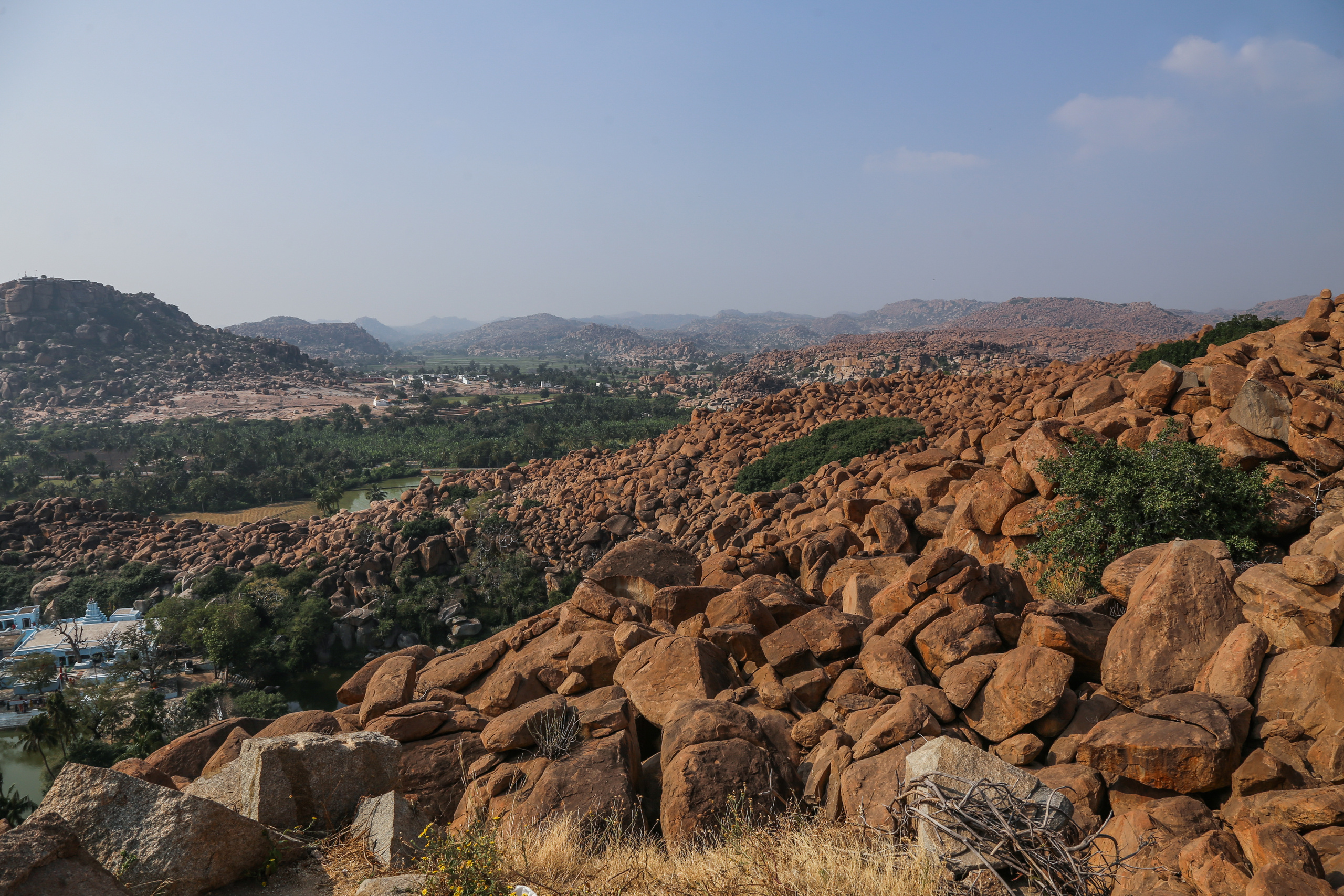 Хампи — деревня посреди руин Виджаянагара. Индия. Фотограф Юля Постнова