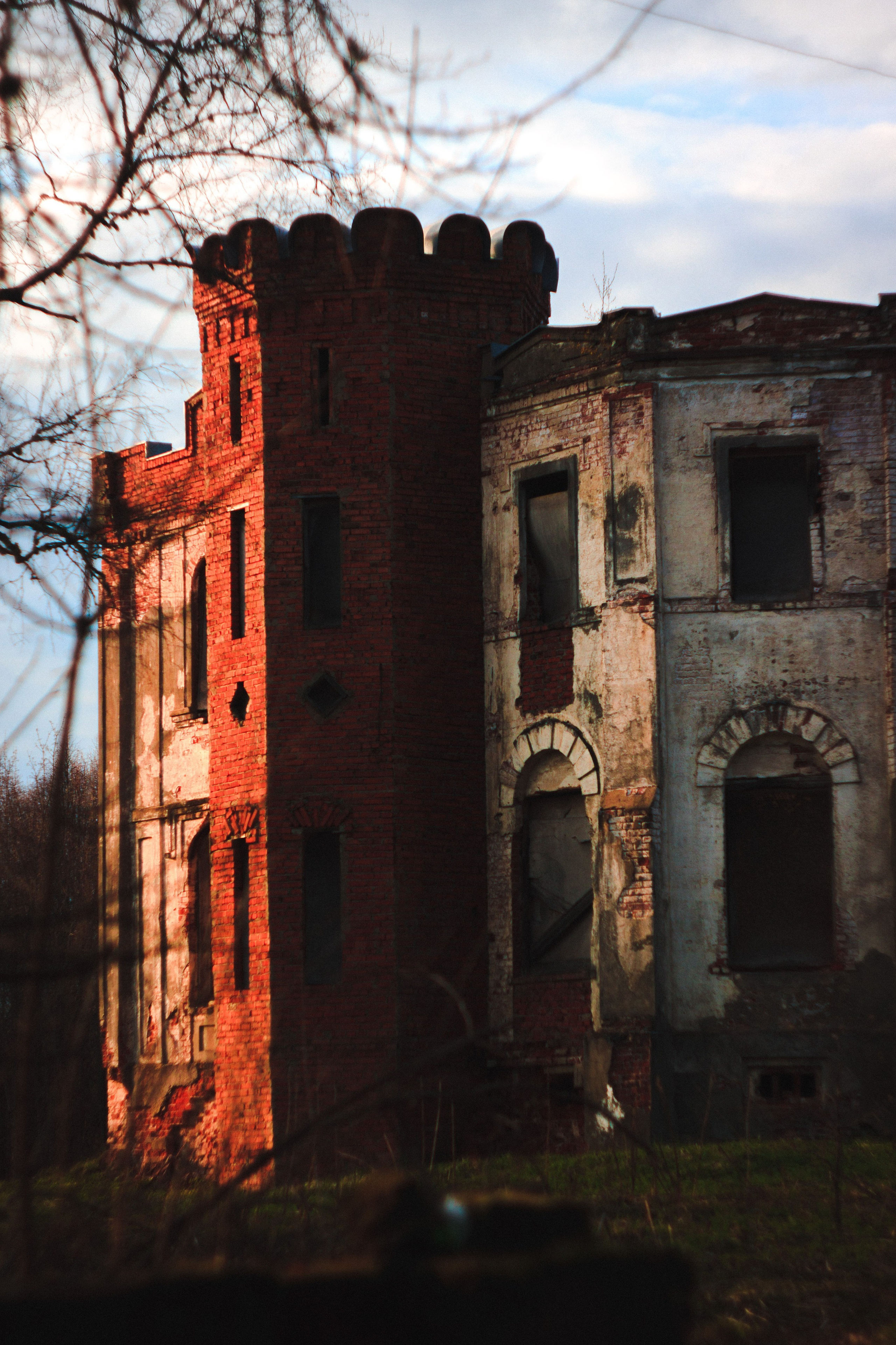 The Haunted Castle. Den Mirov — Photographer, Musician