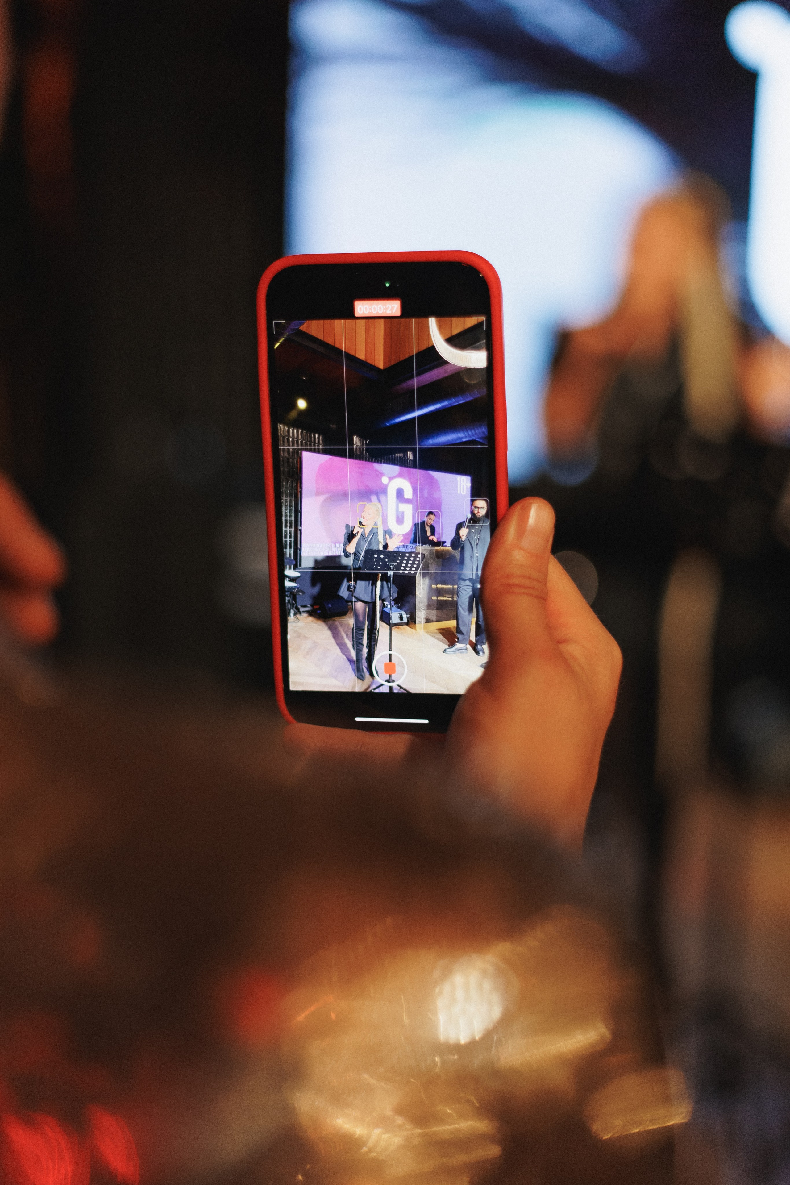 B.DAY PARTY ЖУРНАЛА •G. СВОИ. ФОТООТЧЕТЫ-СОБЫТИЯ-МЕСТА