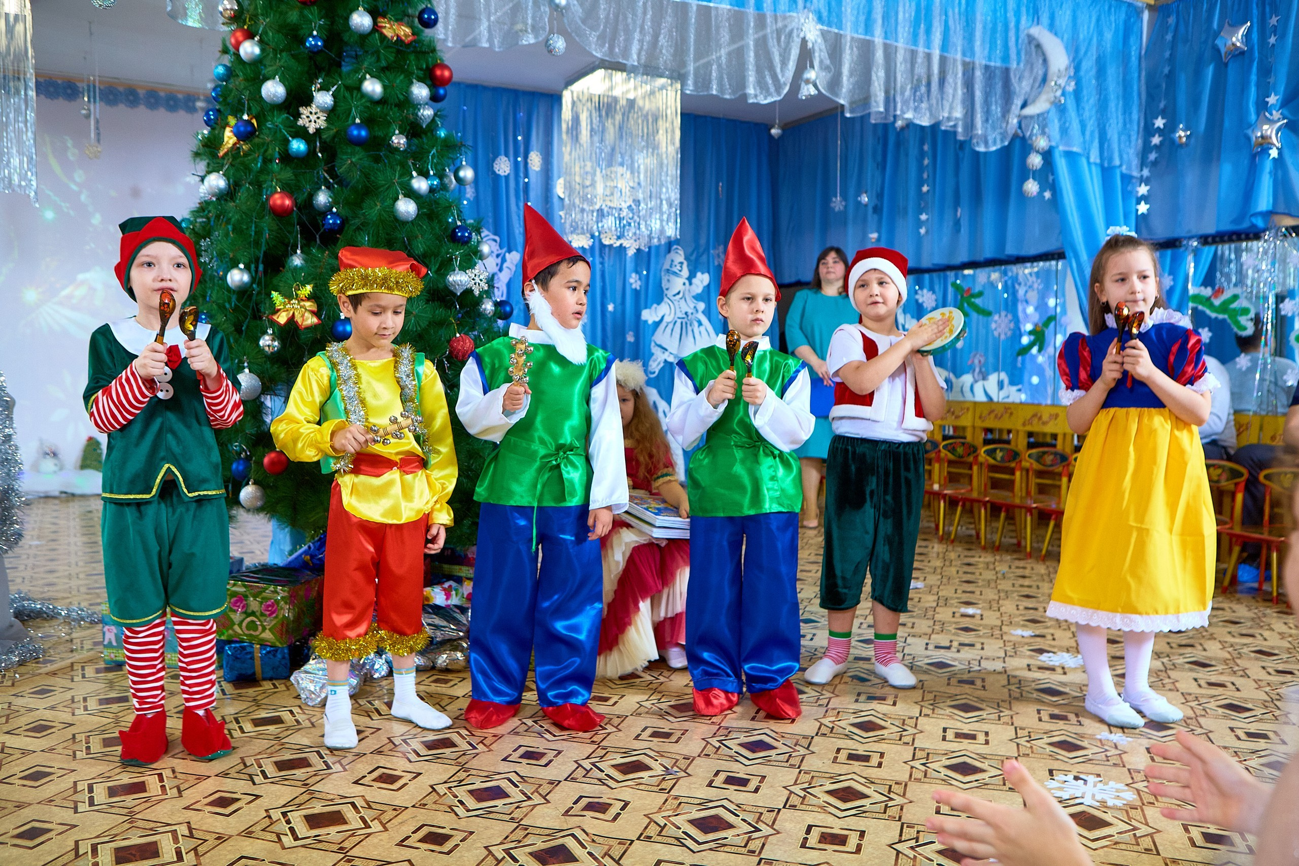 Новогодний утренник. Выпускной альбом Новосибирск