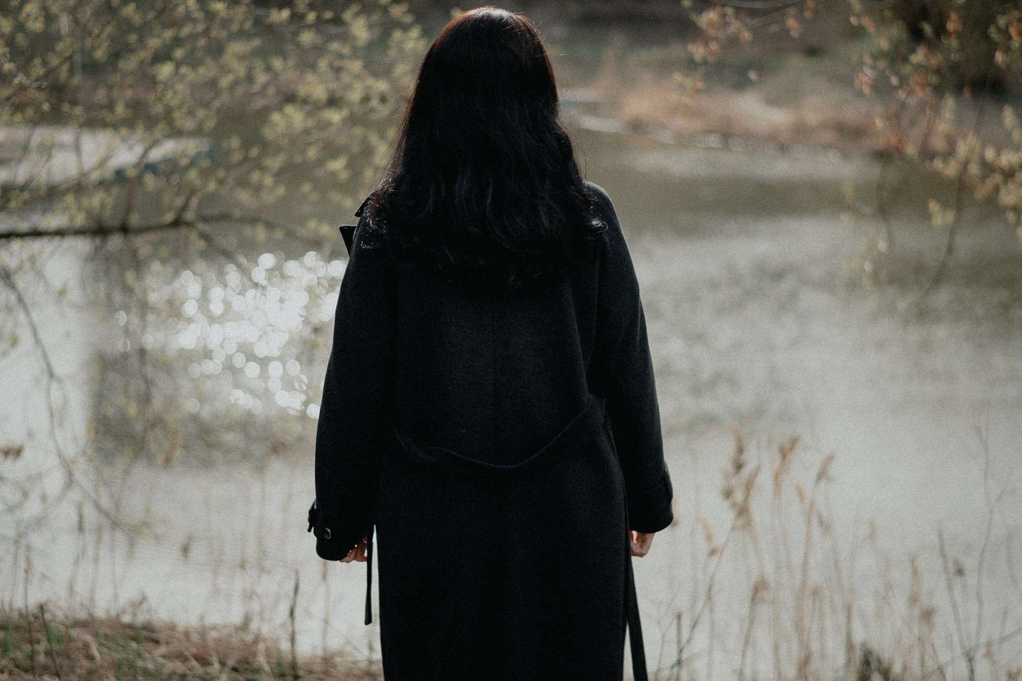 Фотограф в Тюмени Дарья Мустафина Портретная серия «Берег и тишина». Портретный фотограф Тюмень Дарья Мустафина