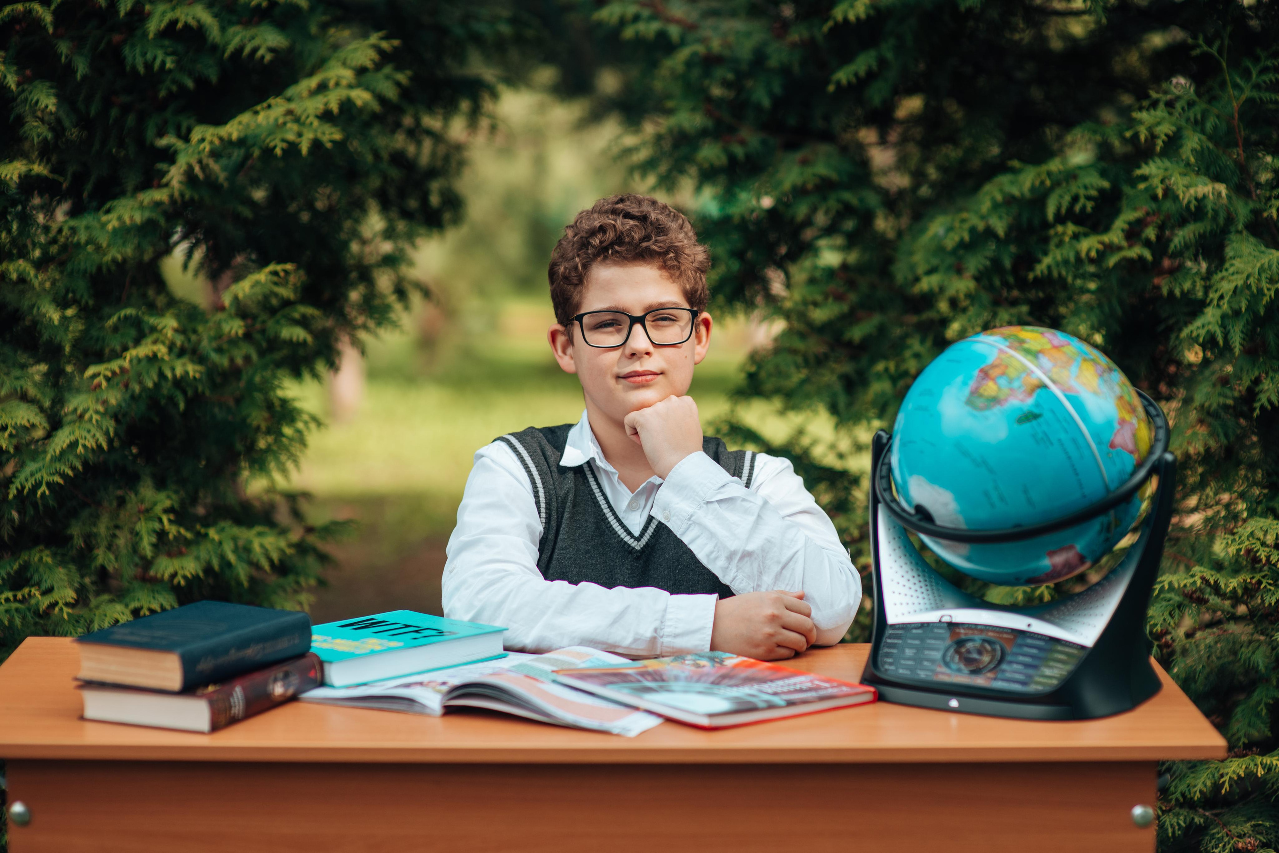 Школьные альбомы. Фотограф Алла Елисеева