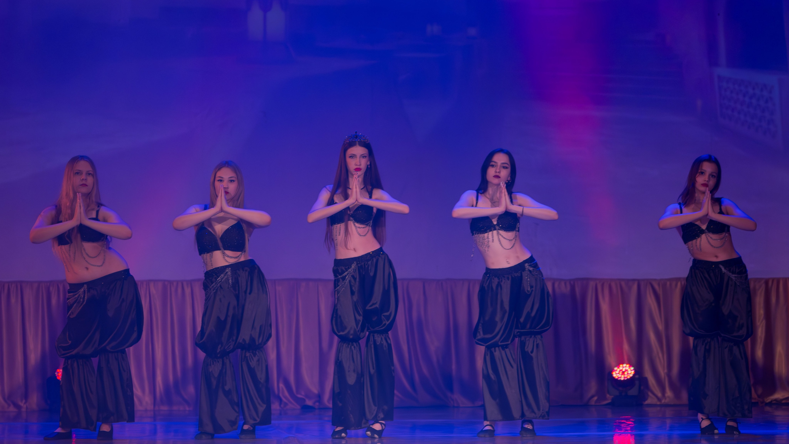 Студия «Lamis» отчетный концерт 2024. Выпускные альбомы и школьный фотограф в Подольске, Троицке, Щербинке, Москве и Московской области