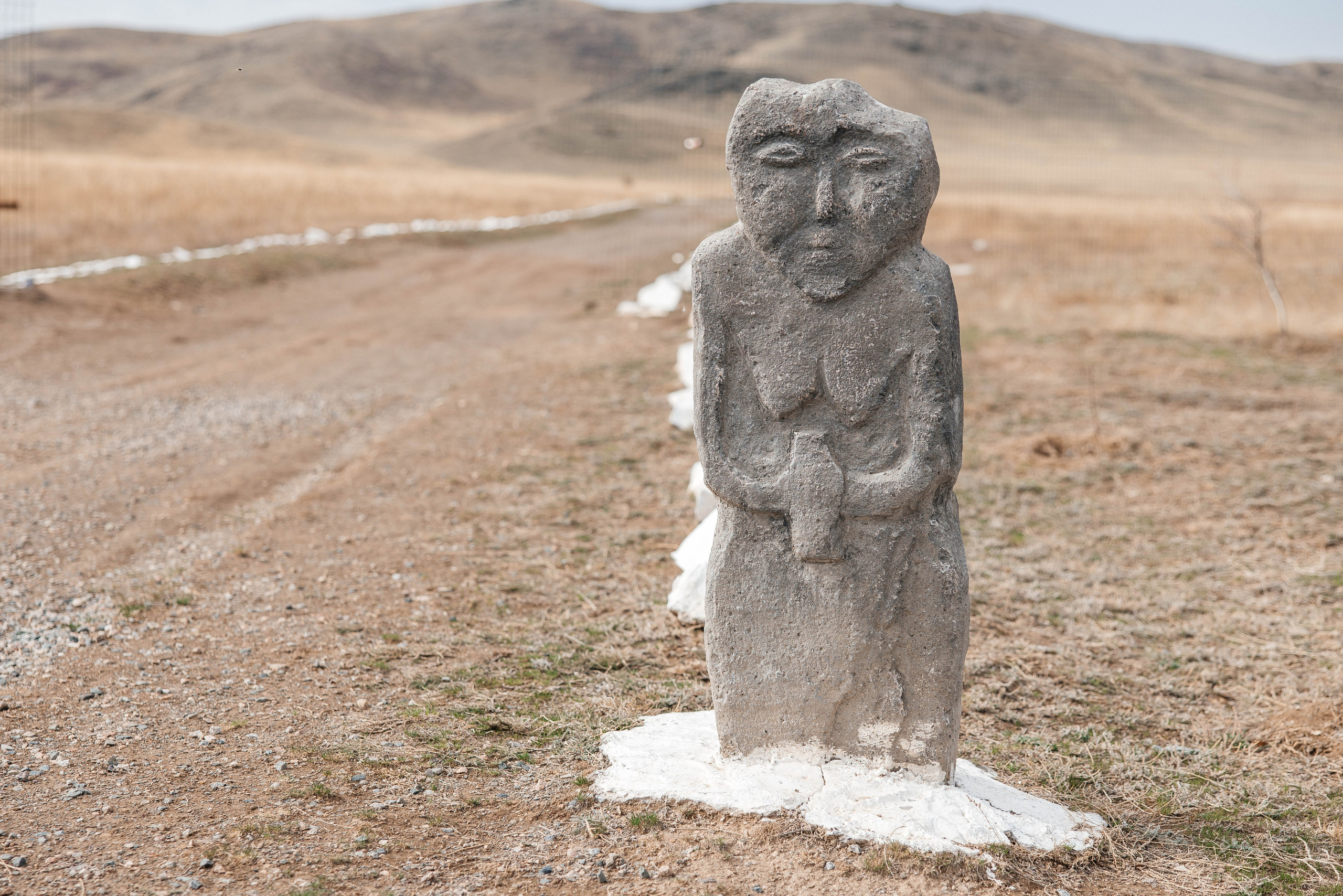 Экскурсия и тур на петроглифы Танбалы ЮНЕСКО