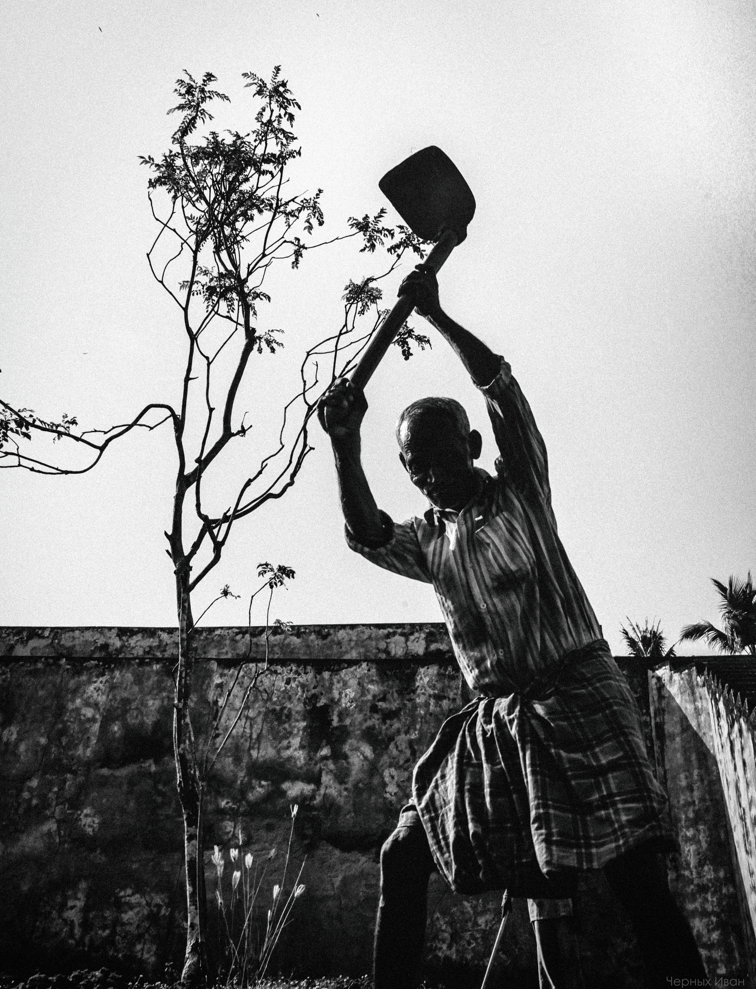 Советы по уличной фотографииКак снимать уличную фотографиюОборудование для уличной фотографииЛучшие камеры для уличной фотографииКомпозиция в уличной фотографииСвет в уличной фотографииЭмоции в уличной фотографииИстории за кадромФотоистории с улиц Уличная фотография Ивана Черных Уличные снимки Ивана Черных Городская фотография Ивана ЧерныхУличные портреты Ивана Черных Уличные моменты Ивана Черных Уличные истории в фотографиях Ивана Черных Эмоции в уличной фотографии Ивана ЧерныхЧерно-белая уличная фотография Ивана Черных Уличные зарисовки Ивана Черных Уличные сцены Ивана Черных