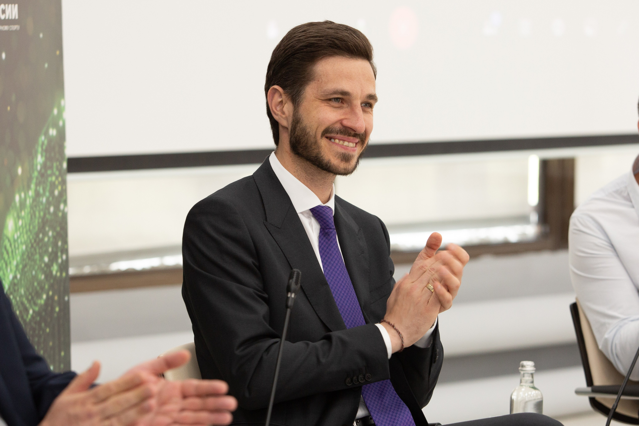 Репортажная фотосъемка во Владивостоке. Портретный, свадебный, репортажный фотограф во Владивостоке Юлиана Джули Фокс