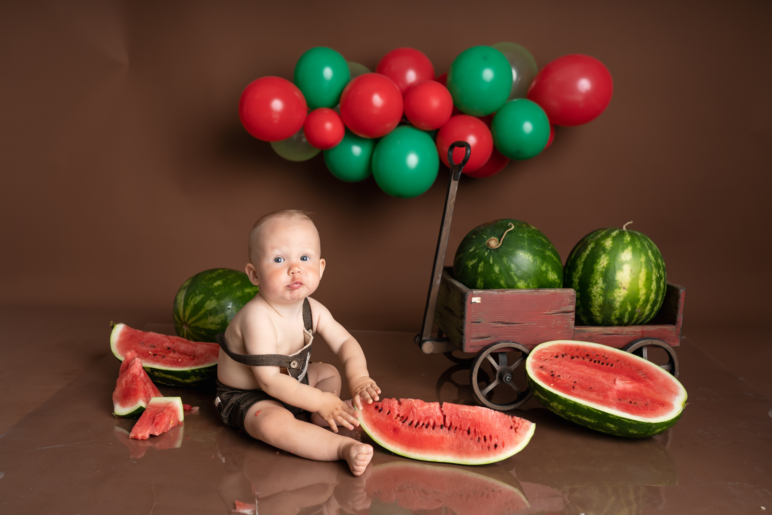 Съемка годовасия, крушение тортика, первый годик. Детский, семейный фотограф: newborn, беременность, годовасие, репортаж. Москва