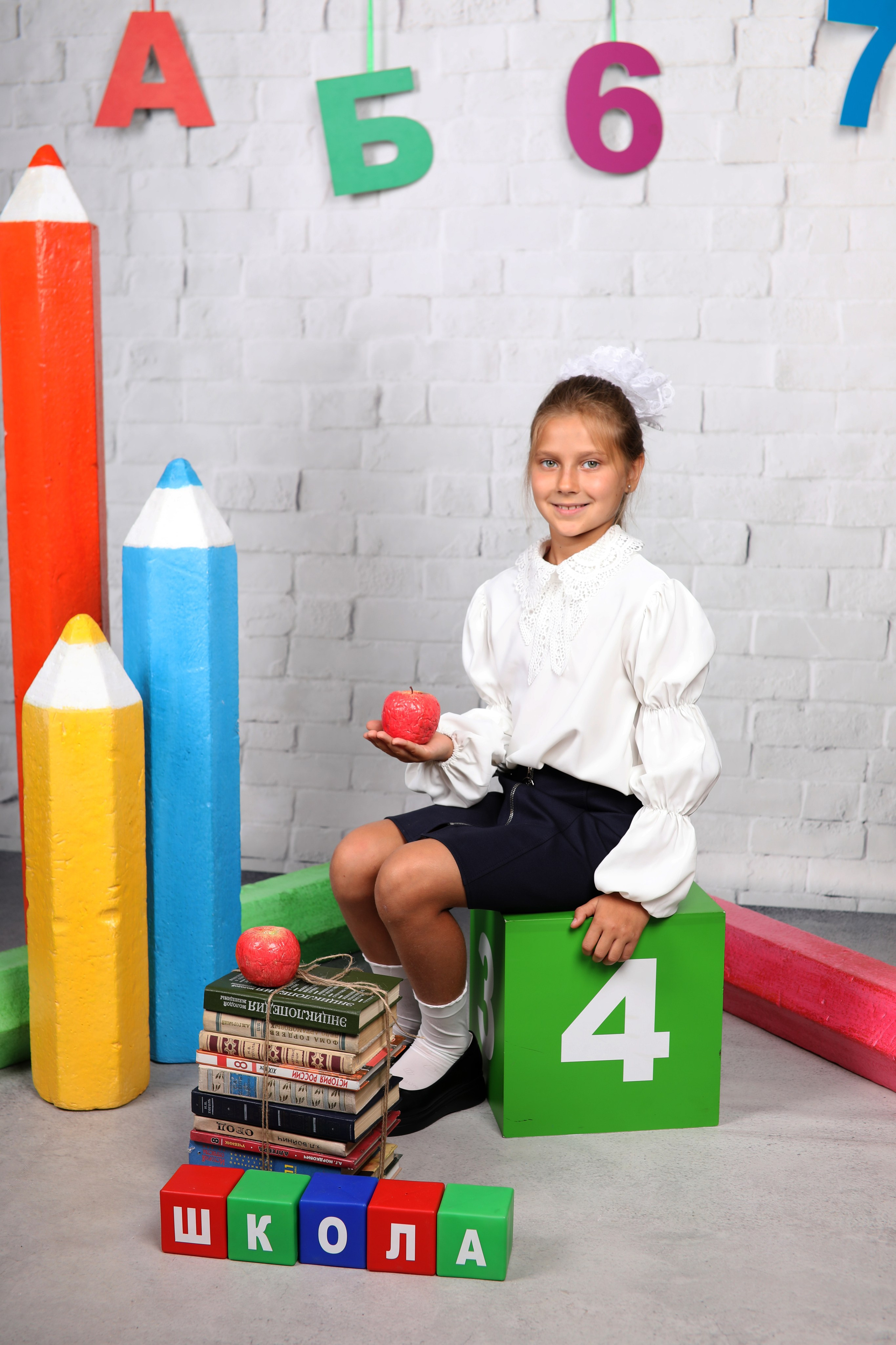 Выпускные альбомы в Красноярске. Студия Колибри