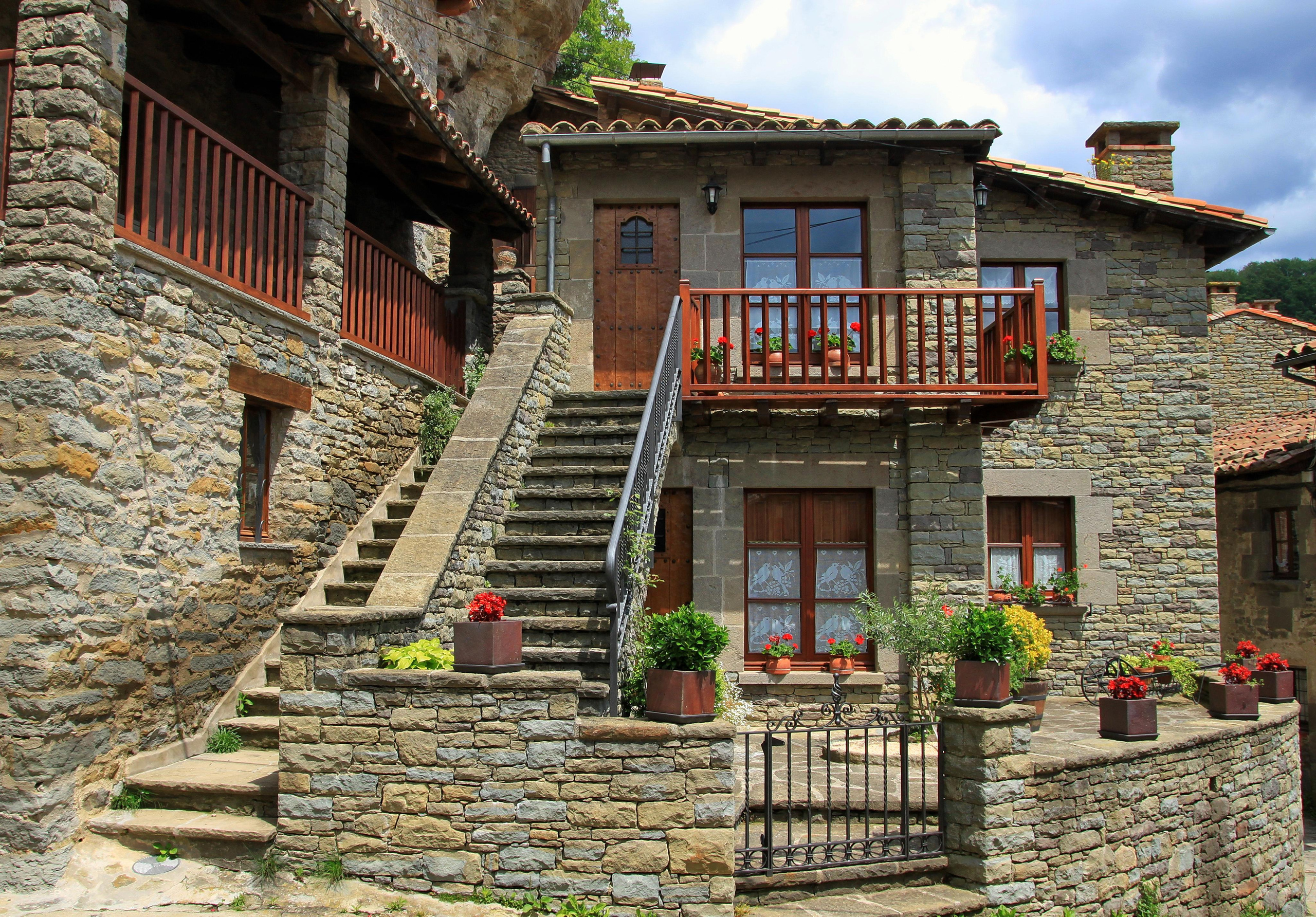 Старинные двери и окна