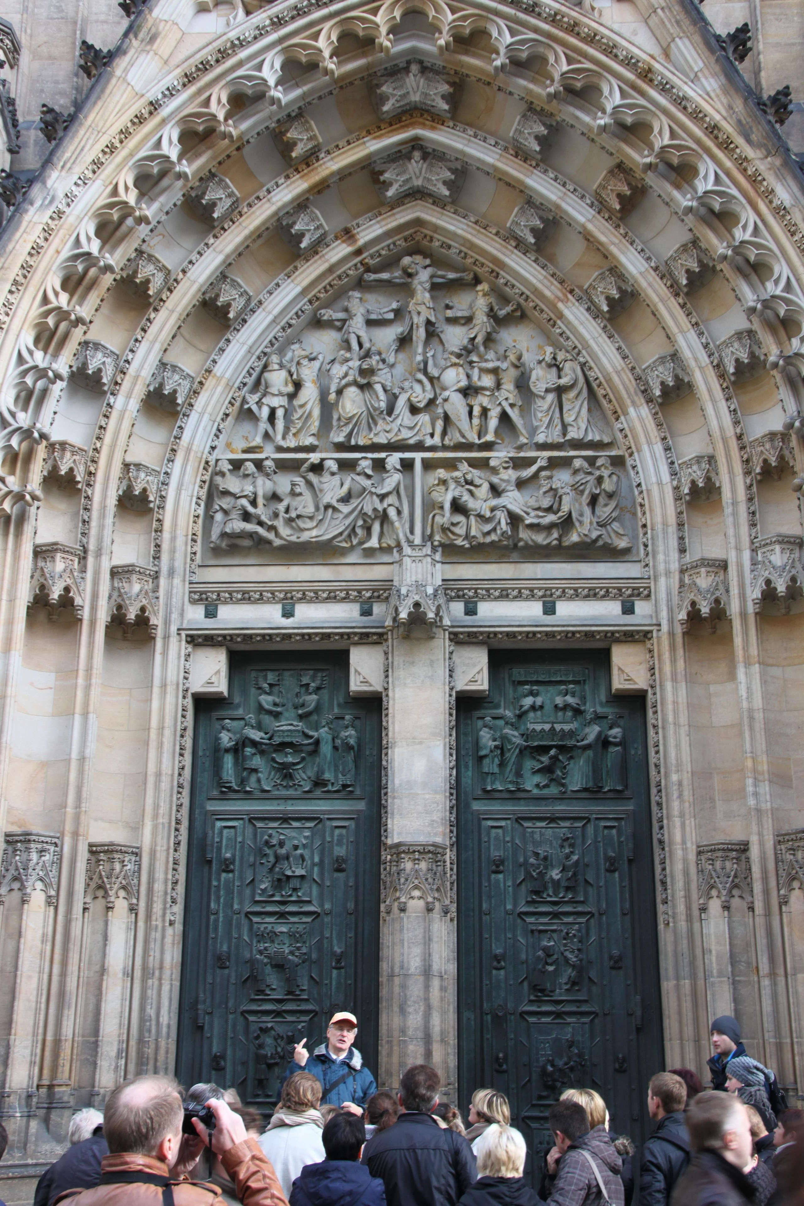 Старинные двери и окна