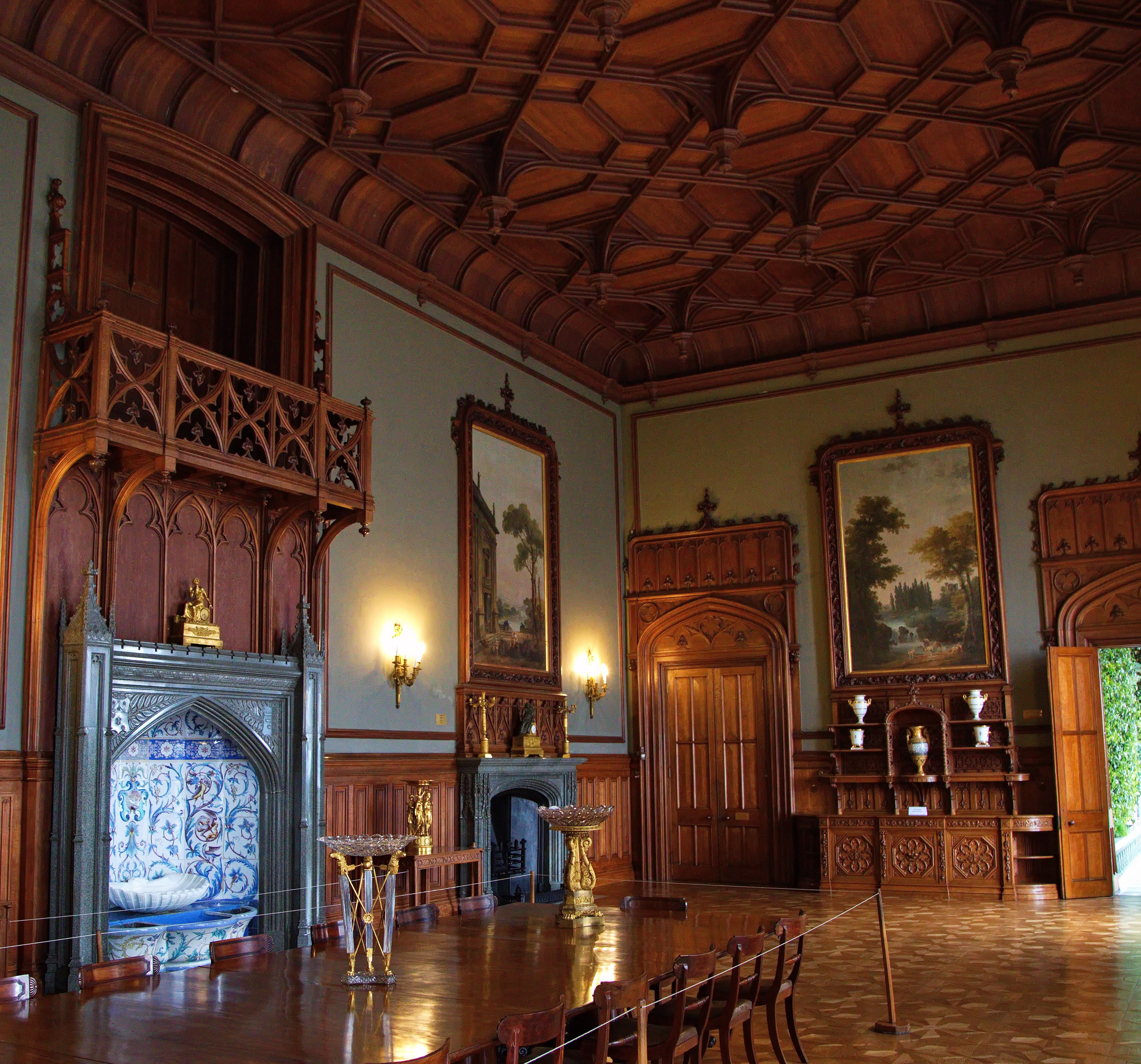 Старинные двери и окна