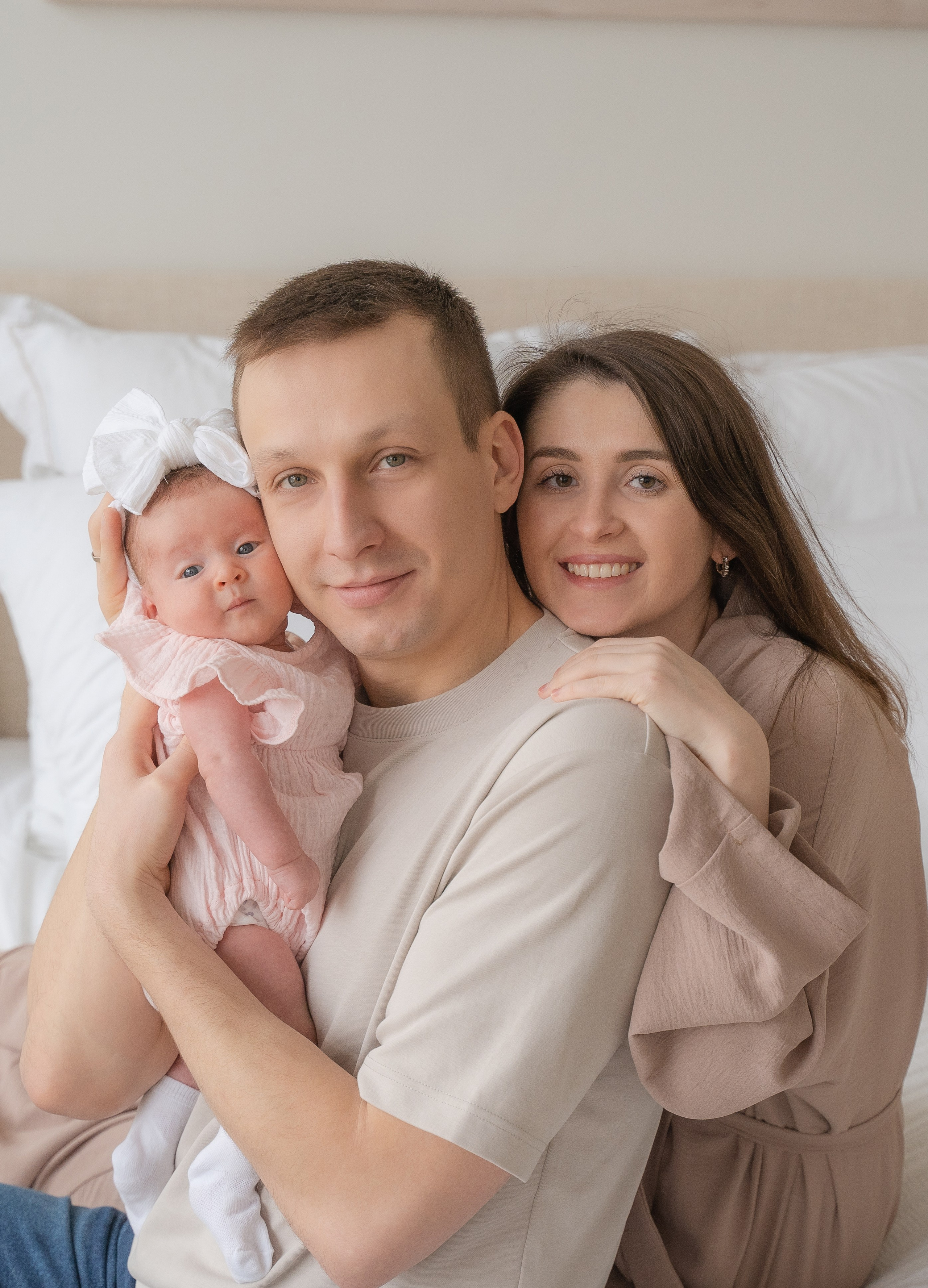 Лайфстайл фотосессия новорожденной в студии