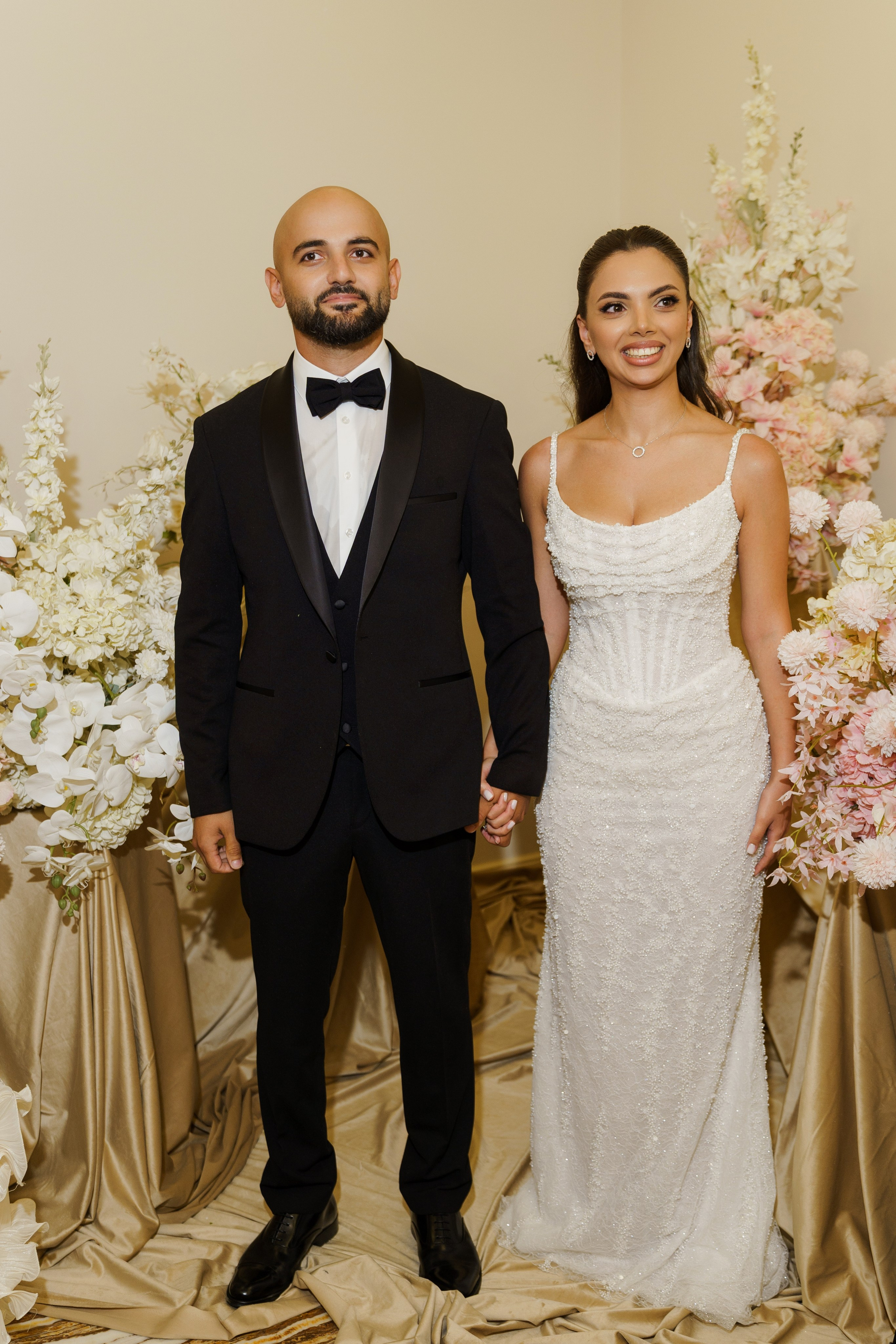 Сватовство в Краснодаре от лучших свадебных фотографов и операторов ТВИНС СТУДИО. ТВИНС СТУДИО — лучшие свадебные фотографы и видеографы в Краснодаре