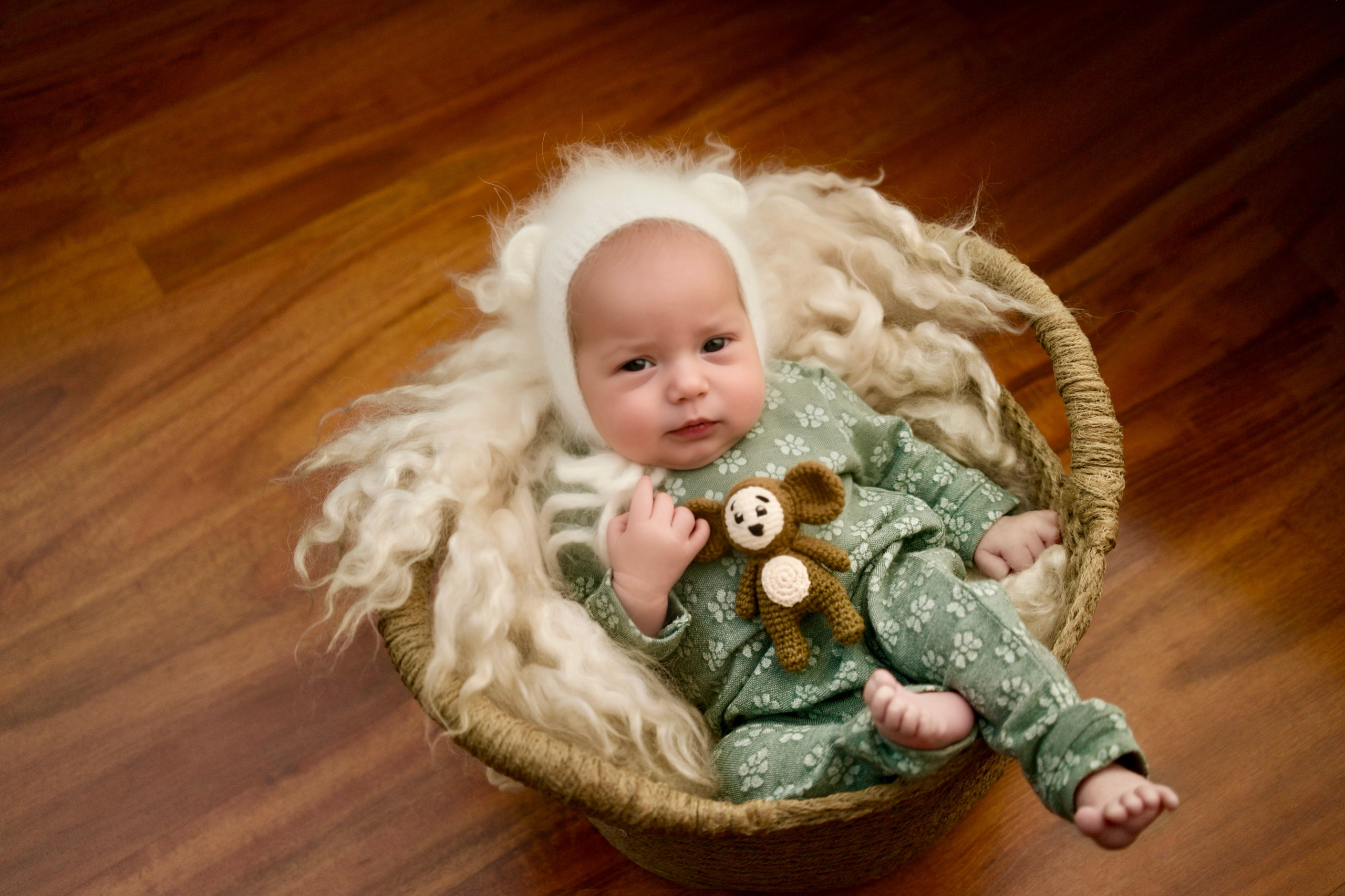 Фотограф новорождённых newborn деток до года в Кемерово Ксения Вакула