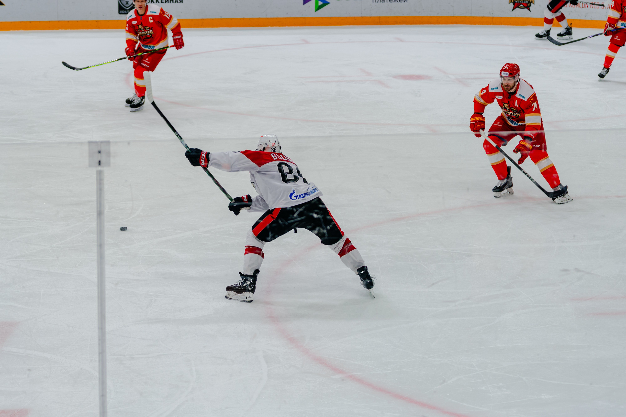КХЛ КУНЬЛУНЬ РС — АВАНГАРД 22 МАРТА 2025. Репортажный фотограф в Москве Измалков Артем