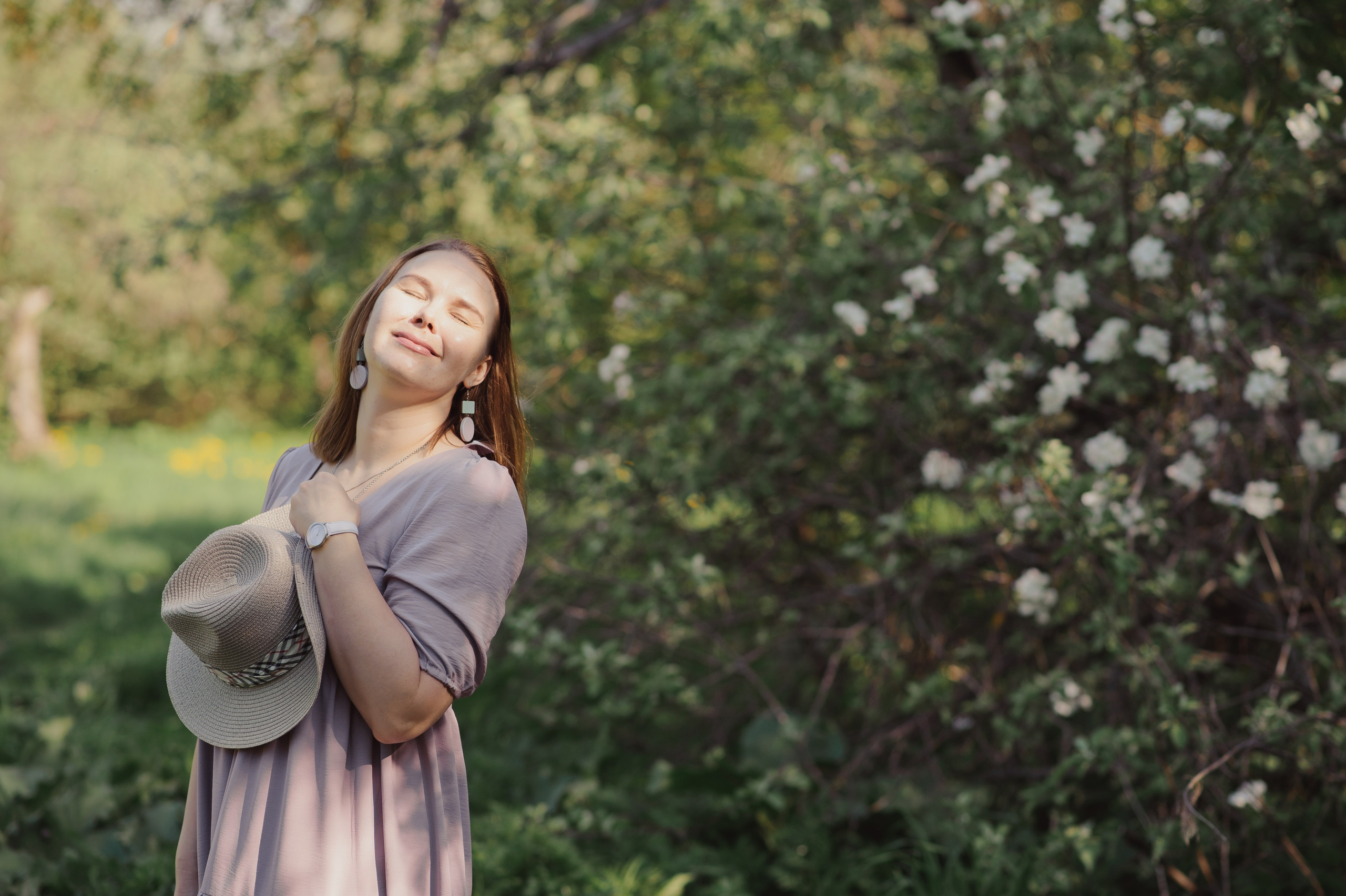Яблоневый сад. Дмитрий Черяник свадебный и семейный фотограф