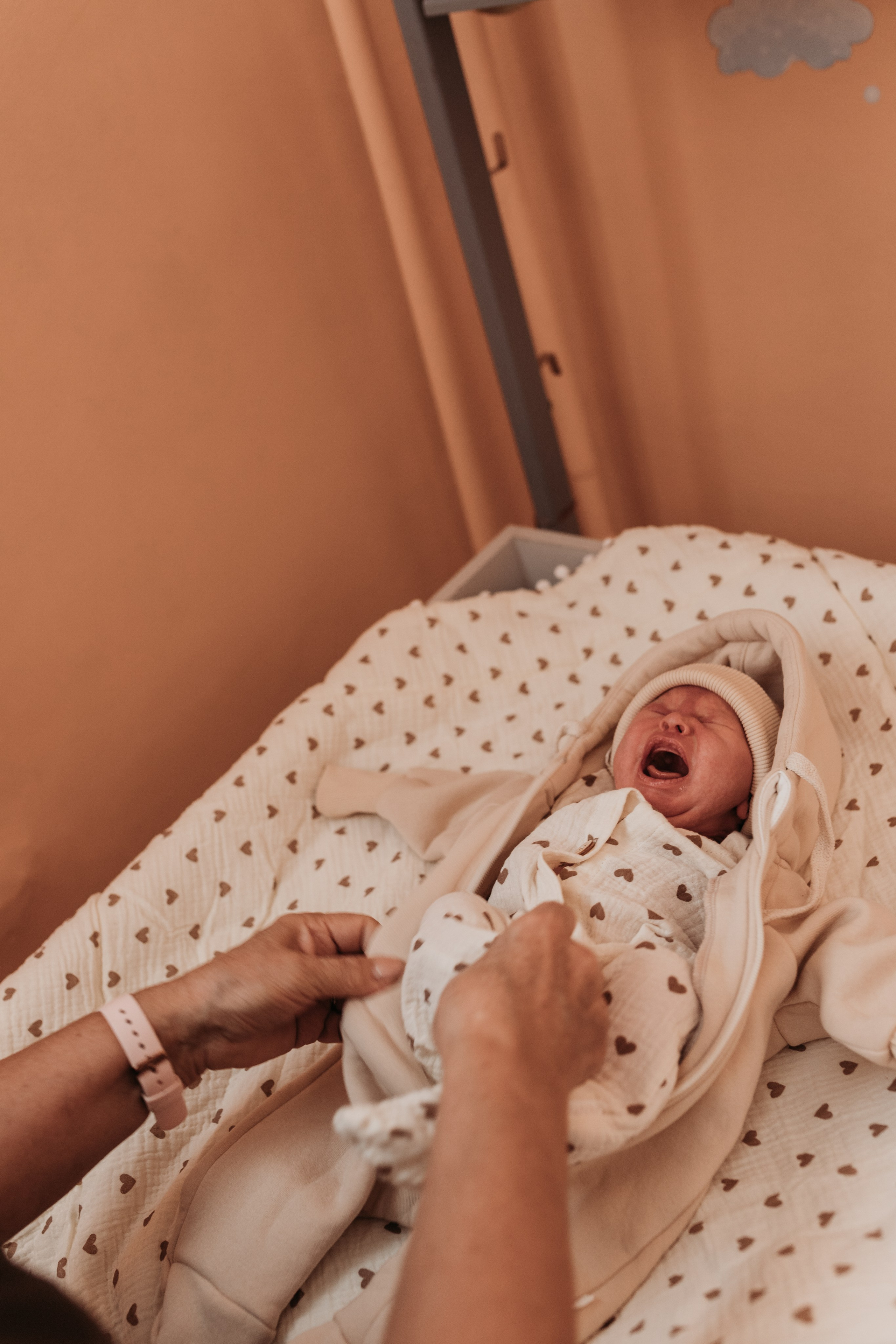 Фотосъемка выписки. Фотограф новорожденных в г. Барнаул Ренпенинг Катерина