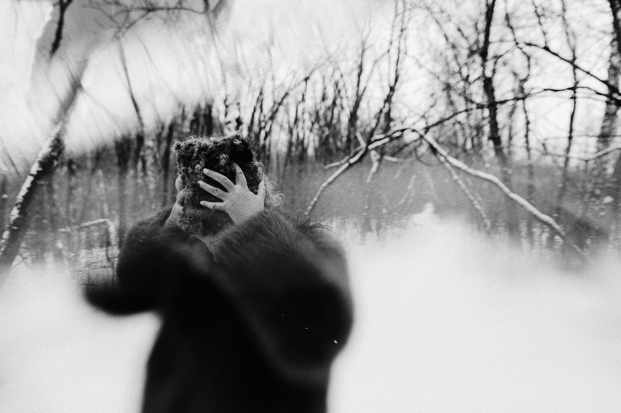 Зимняя фотосессия в Затюменском парке (Тюмень) | Художественная съемка от Daria Mars. Портретный фотограф Тюмень Дарья Мустафина