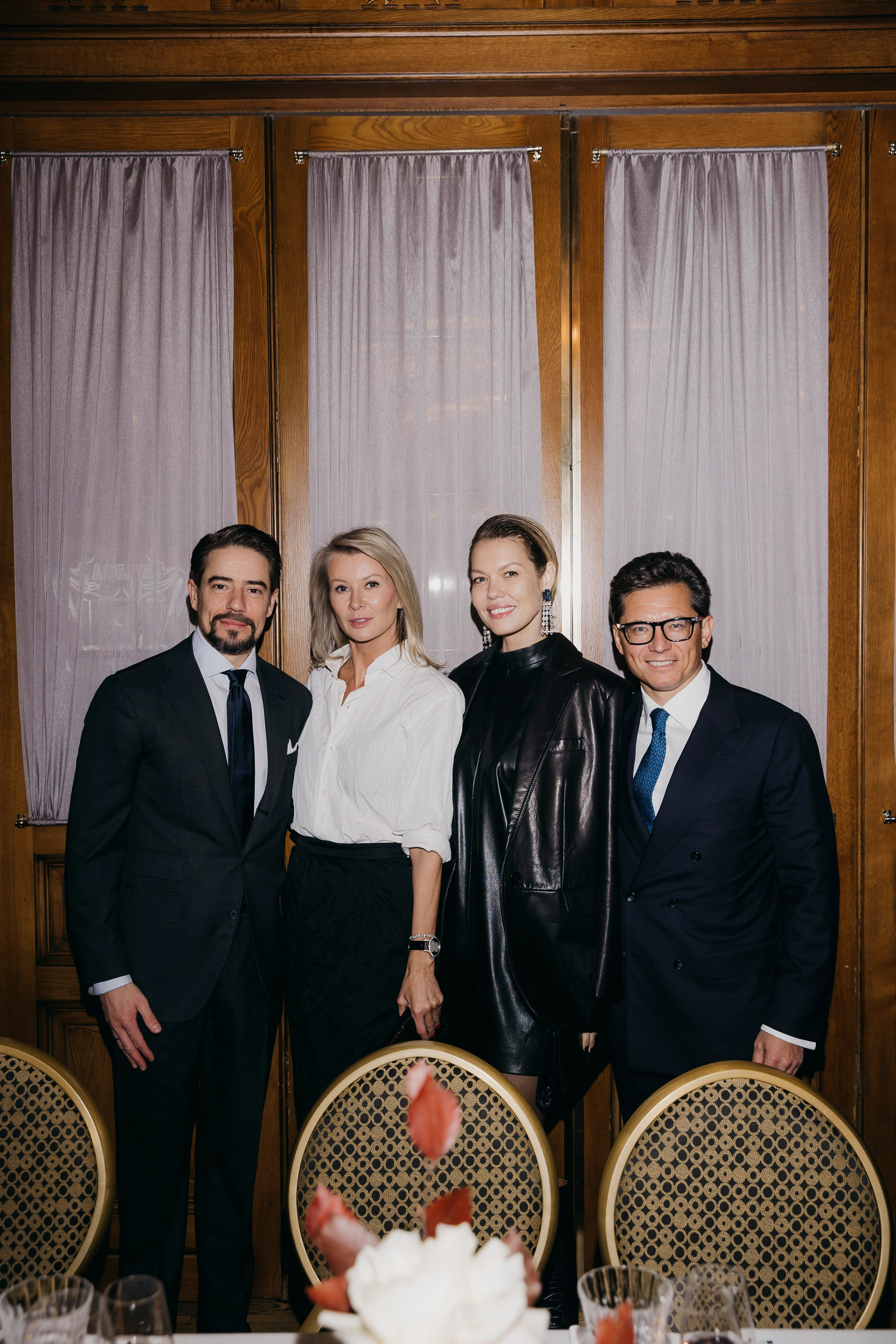 Ужин Коллекционеров, Белуга, Москва. «Птичка на проводе»: информационный портал в Москве