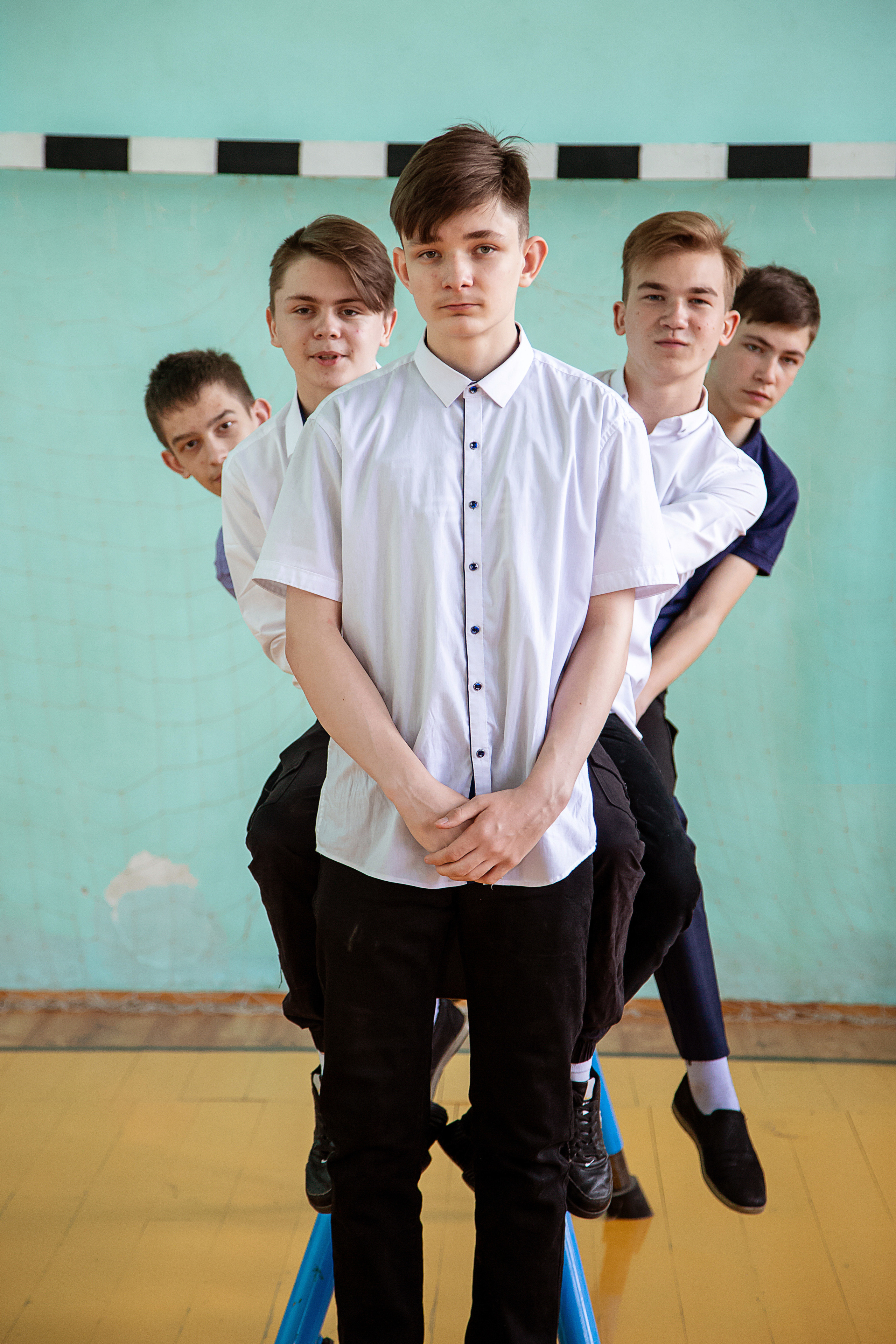 Школьная фотосессия в г. Донецке Ростовская обл. Выпускной альбом Шахты Ростов