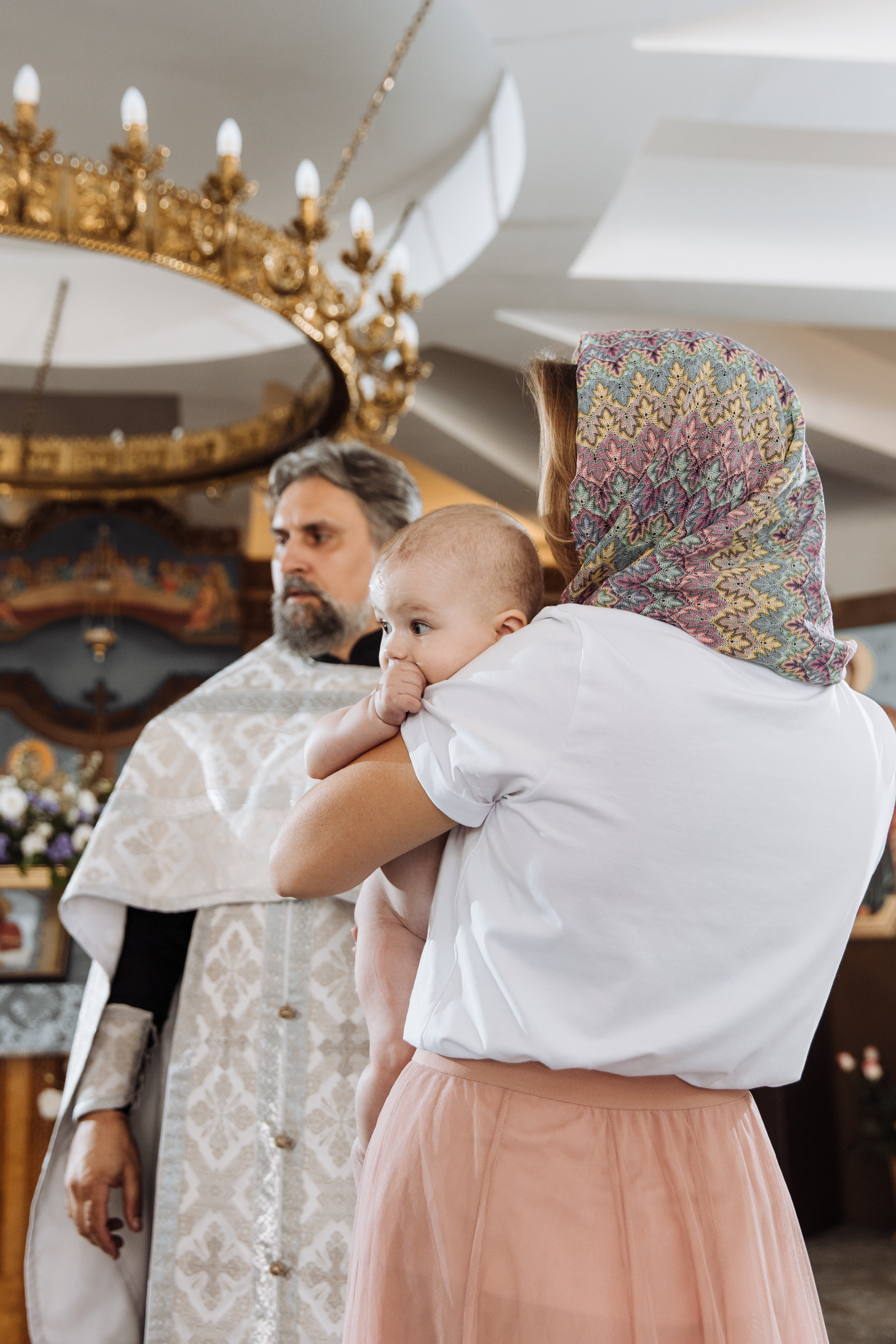 Талантливый фотограф на крещение в Храме Георгия Победоносца. Свадебный фотограф в Абхазии, Сухум, Гагра, Сочи