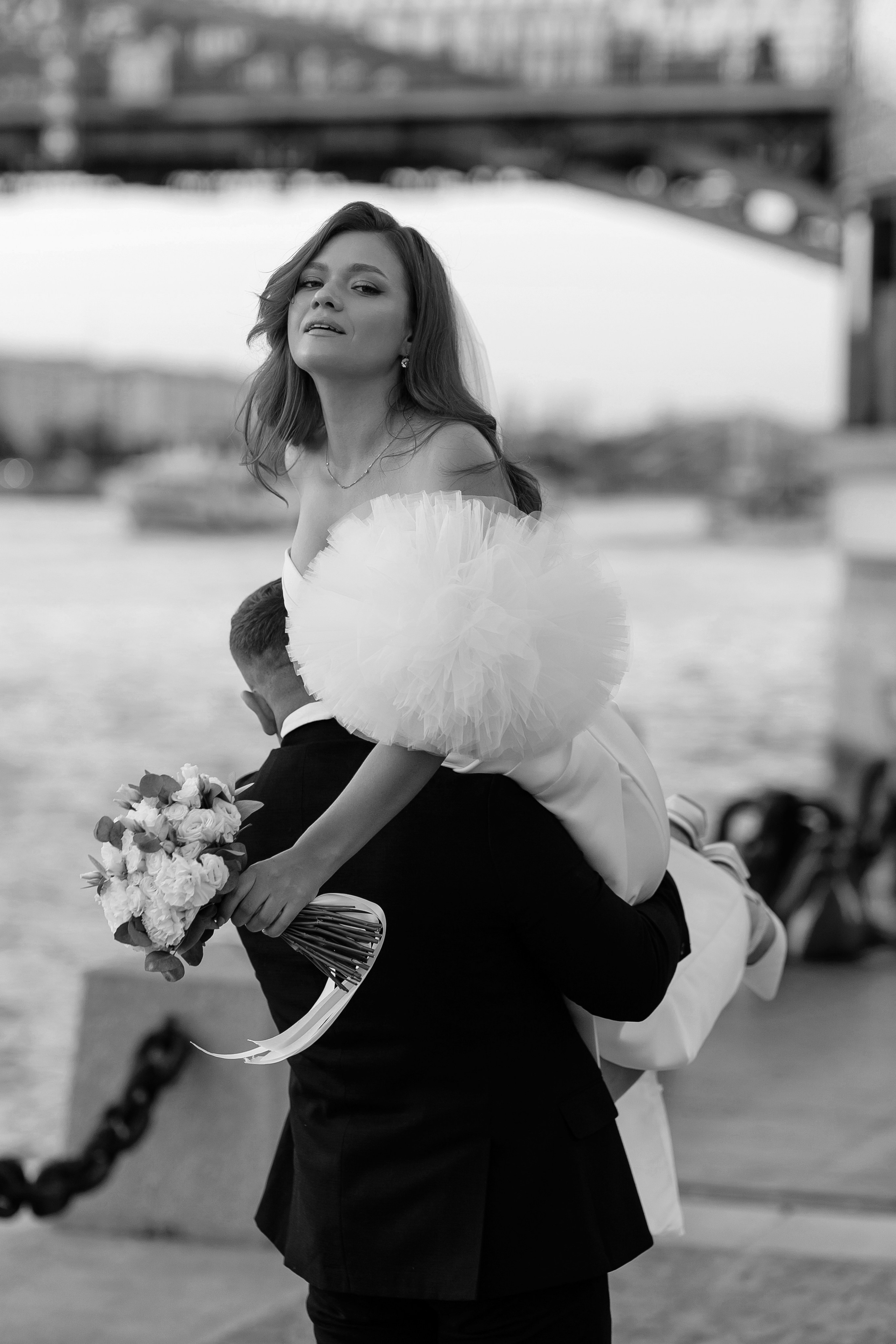 свадебная фотосессия в нескучном саду