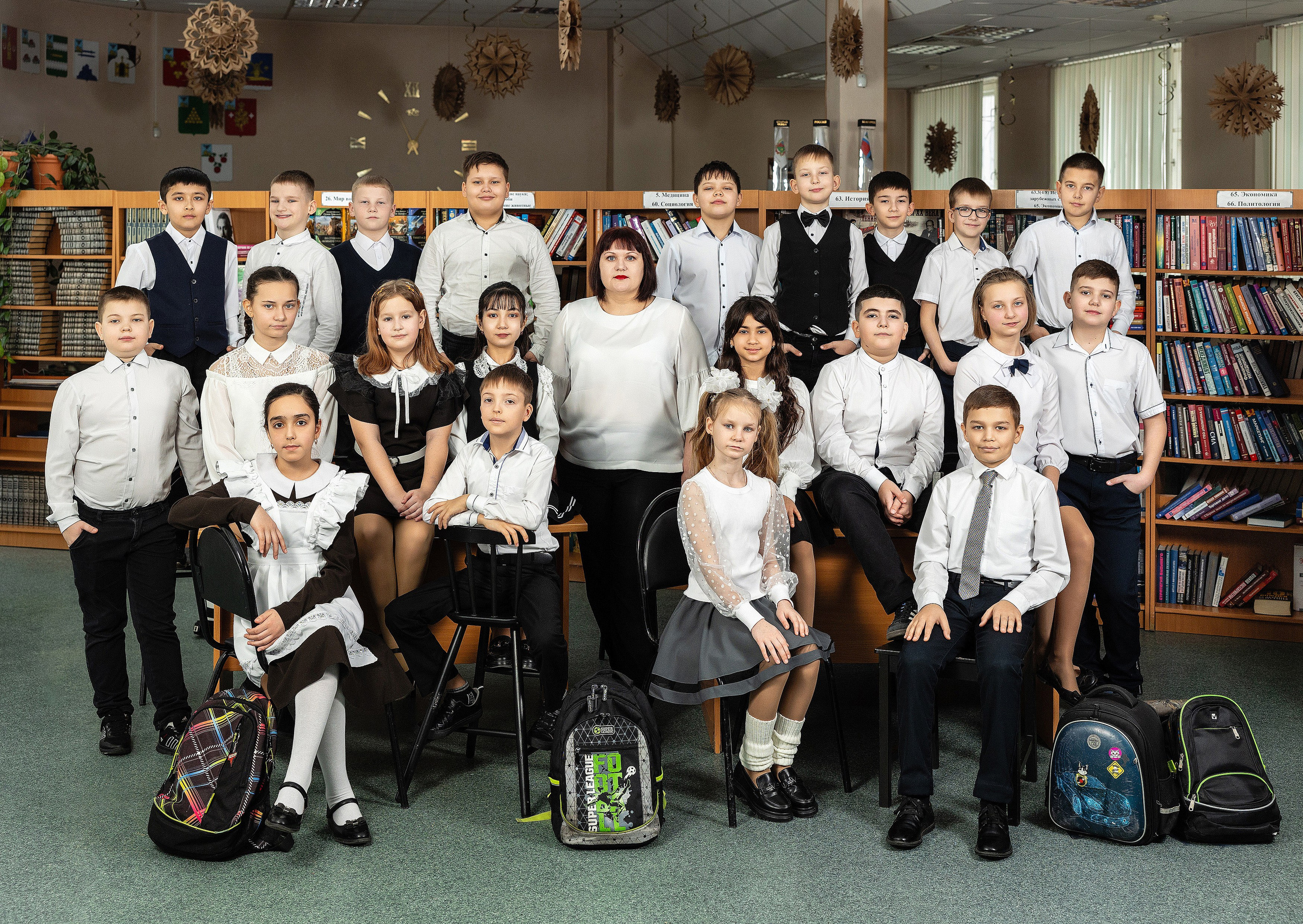 3-разворота. Студия детской игровой фотографии COLOUR