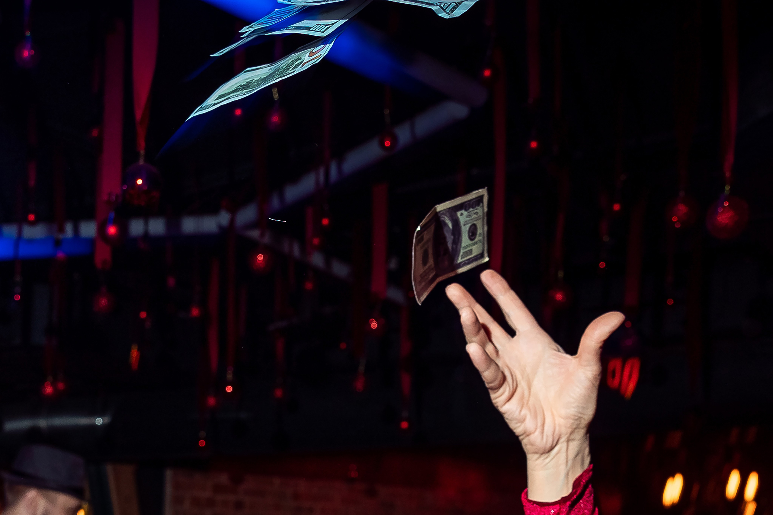 ✨ Деньги: Восприятие, история и доверие к богатству ✨