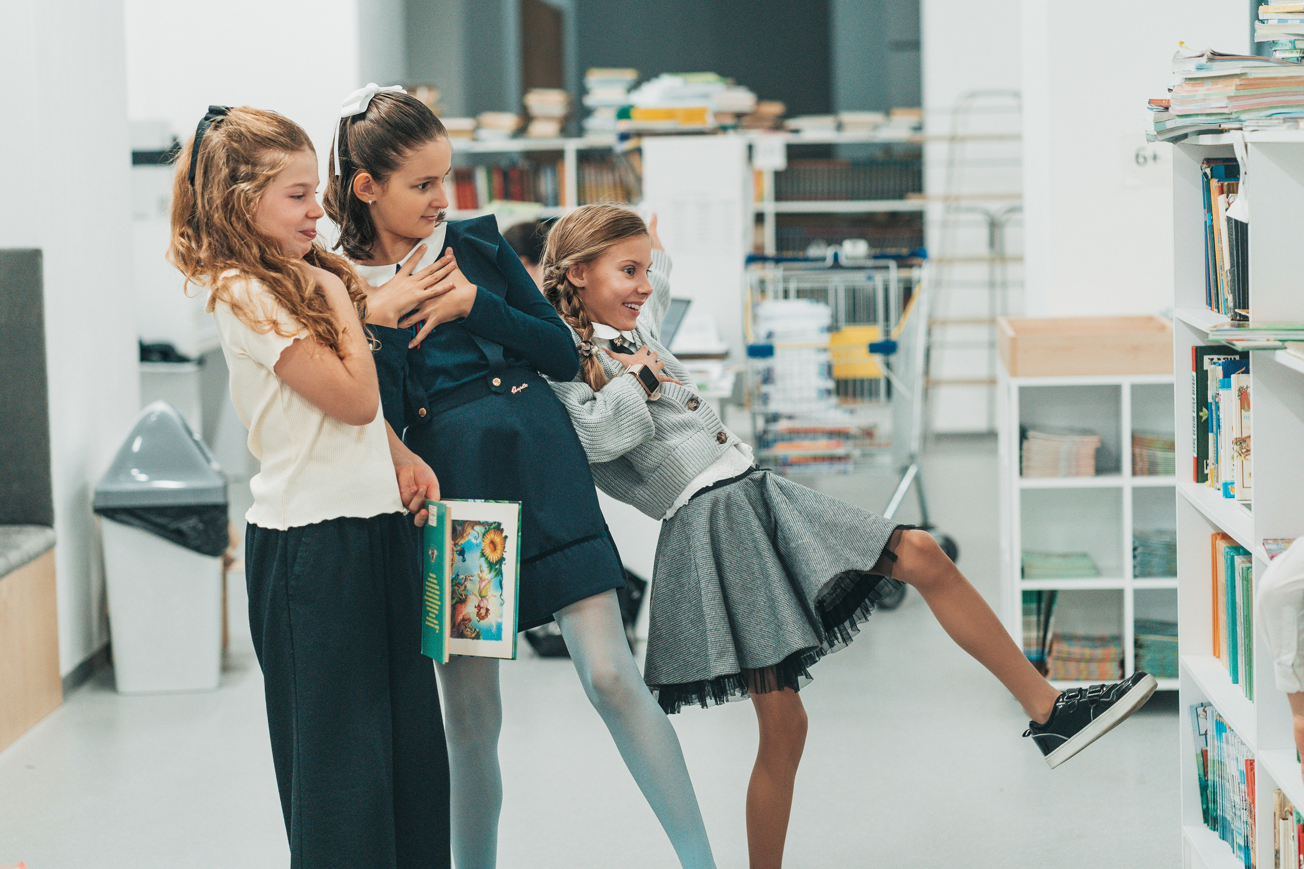 Школьные альбомы и альбомы для детского сада. Юлия Осипова. Москва