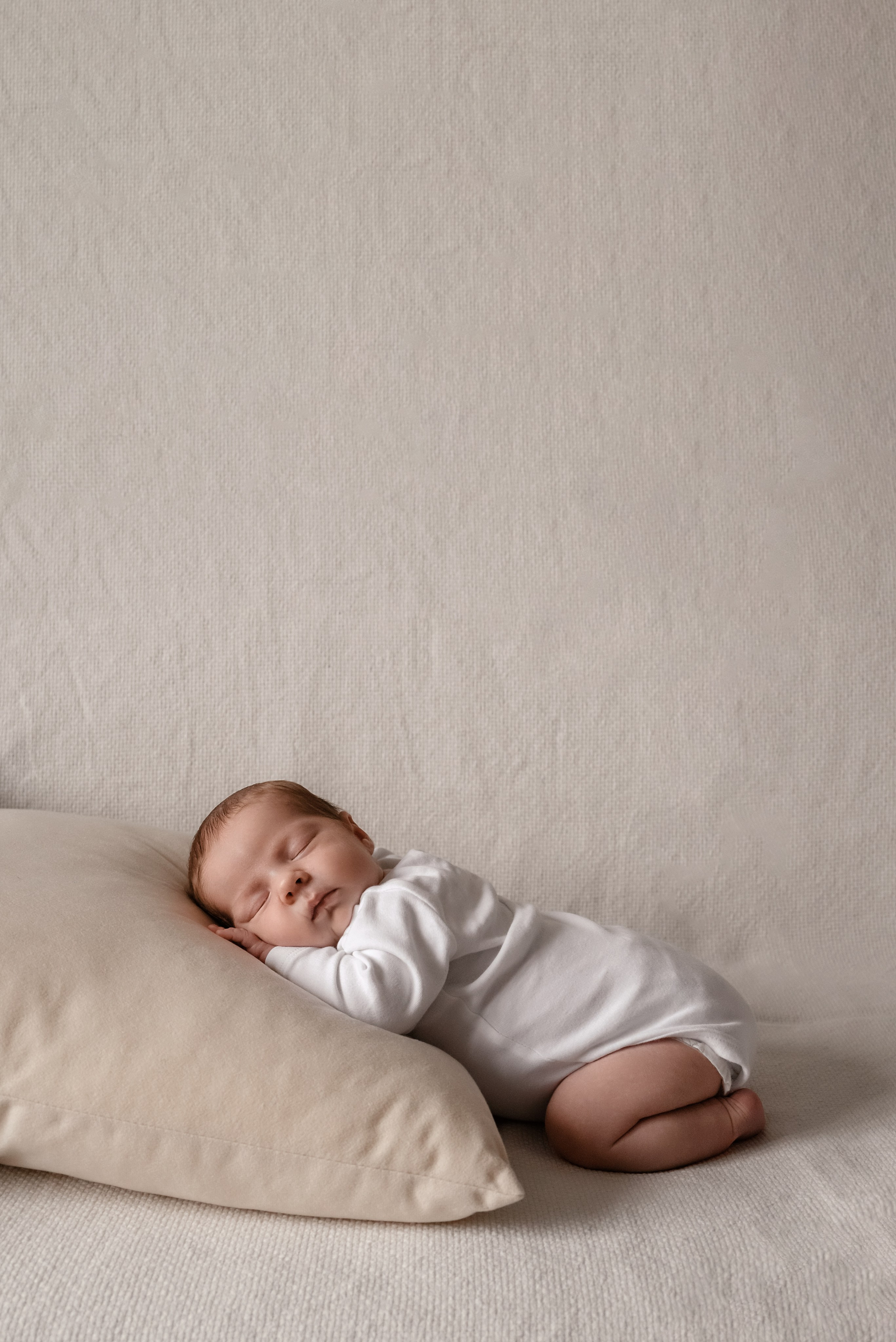 Фотосессия новорожденных Natural Simple. Семейный фотограф и фотограф новорожденных г. Солигорск Галина Демчук